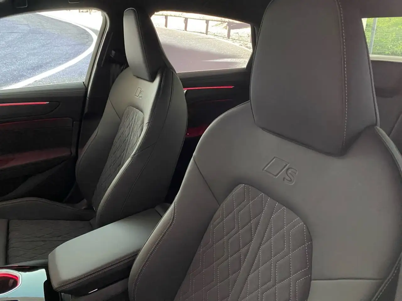 Audi A6 Limousine e-hybrid quattro edition one S line 5