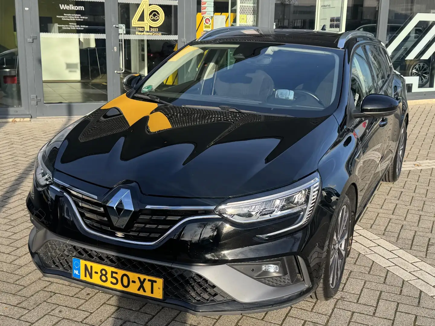 Renault Megane Estate TCe 158 R.S. Line | Automaat | NL-Auto | 1e Zwart - 2