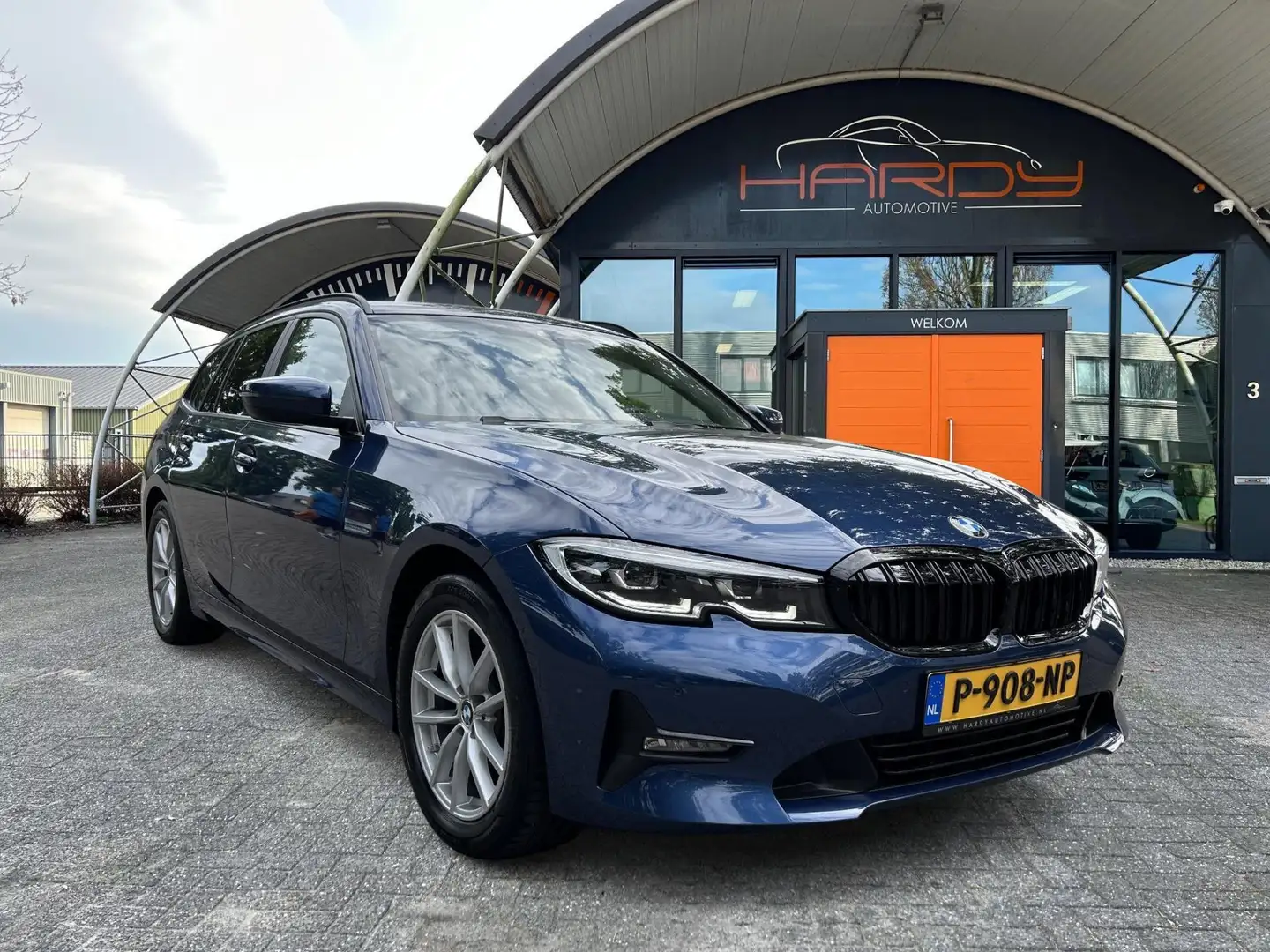 BMW 318 3-serie Touring 318i Business Edition Digi Dash Sp Blauw - 1