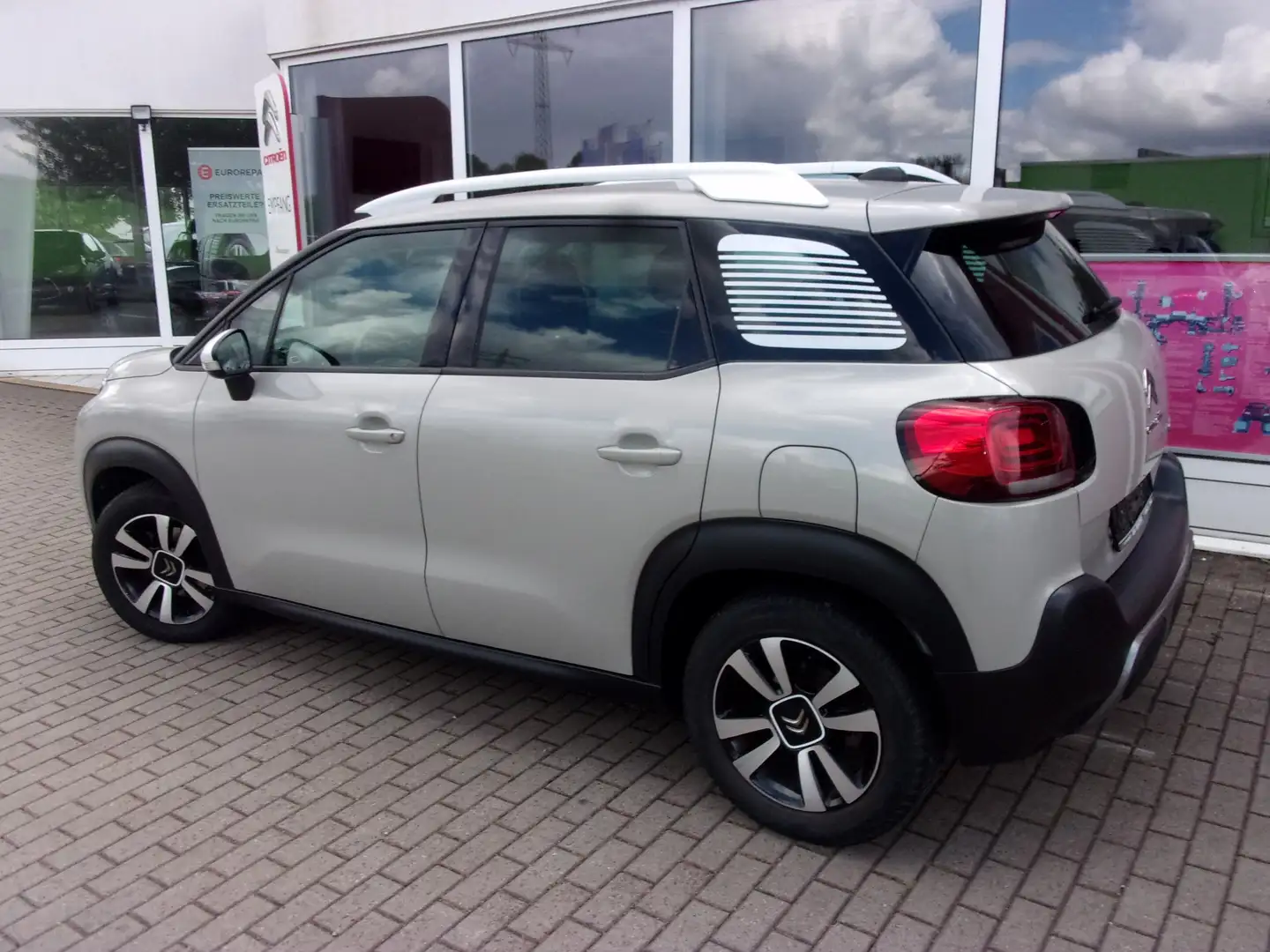 Citroen C3 Aircross Shine Beige - 2