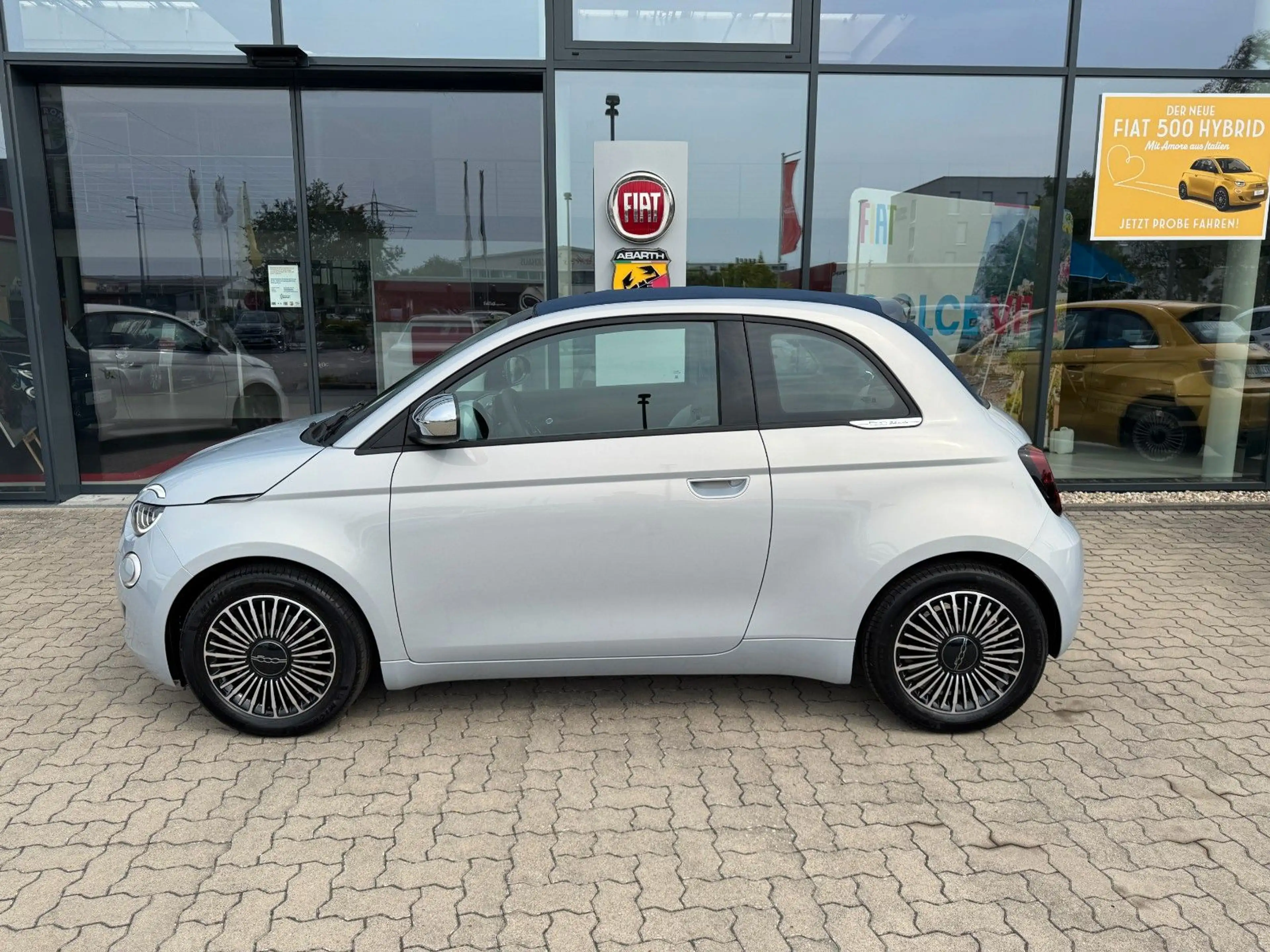 Fiat 500C 500 Cabrio 1.0 Hybrid DOLCEVITA, Limitiert — photo 2