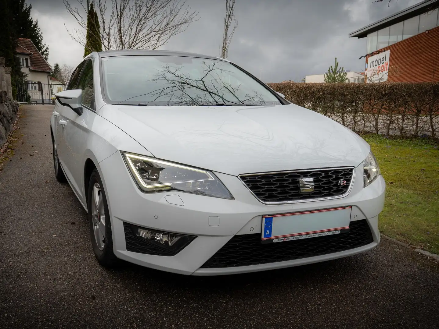 SEAT Leon Leon FR 1,4 TSI Start-Stopp FR Weiß - 1