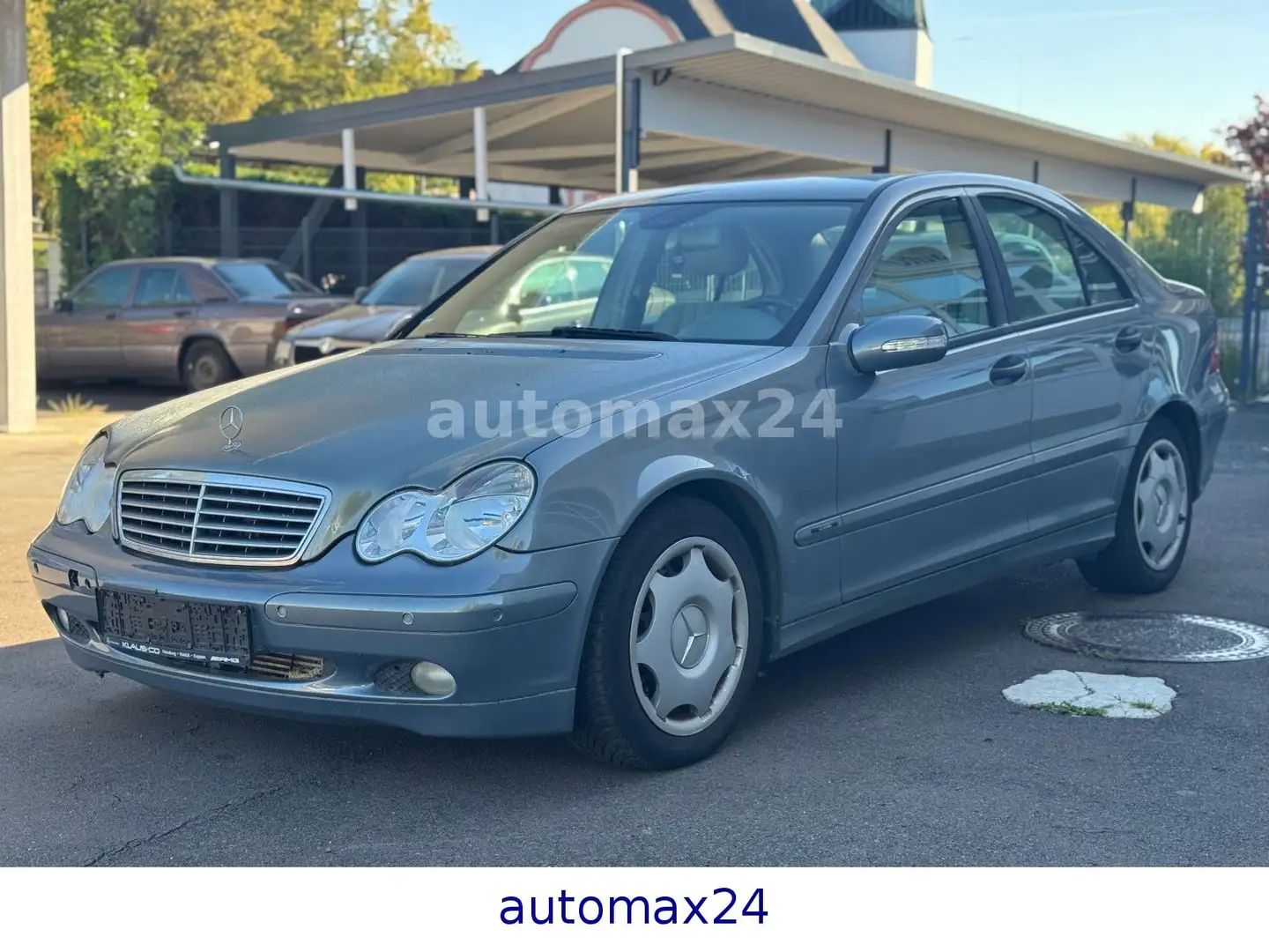 Mercedes-Benz C 200 C -Klasse Lim.NAVI,PDC,AUTOMATIK Grau - 1