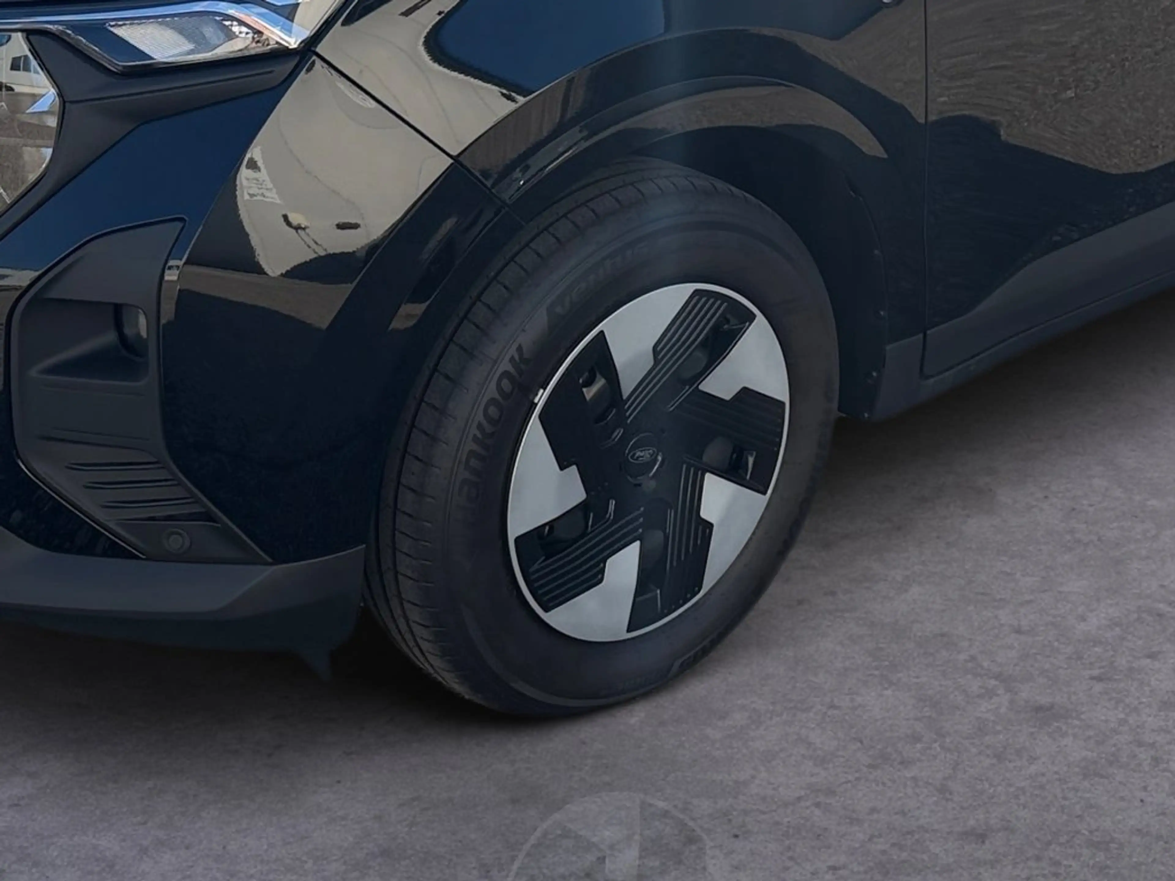 Ford Transit Courier BEV Trend — photo 8