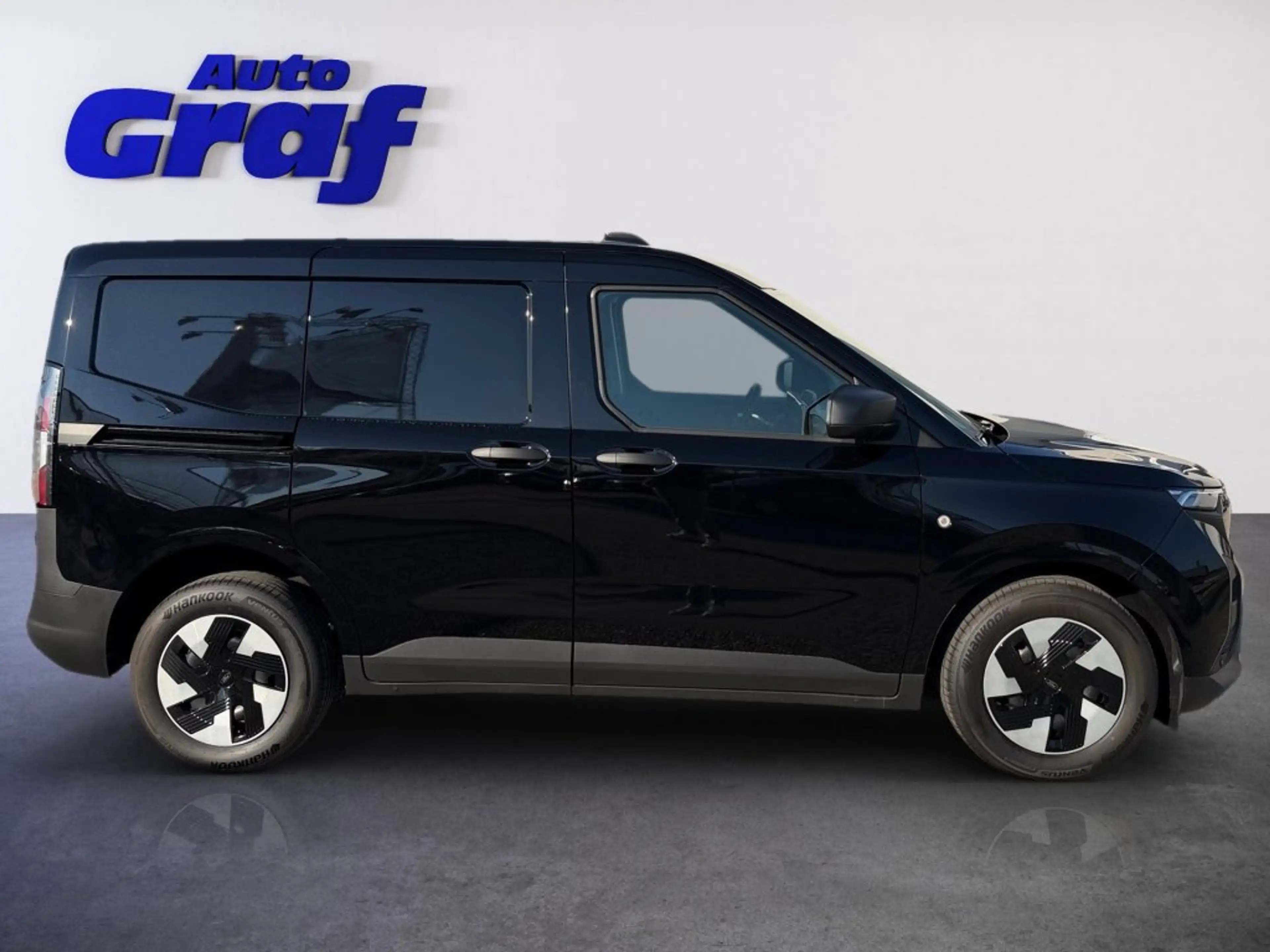 Ford Transit Courier BEV Trend — photo 3