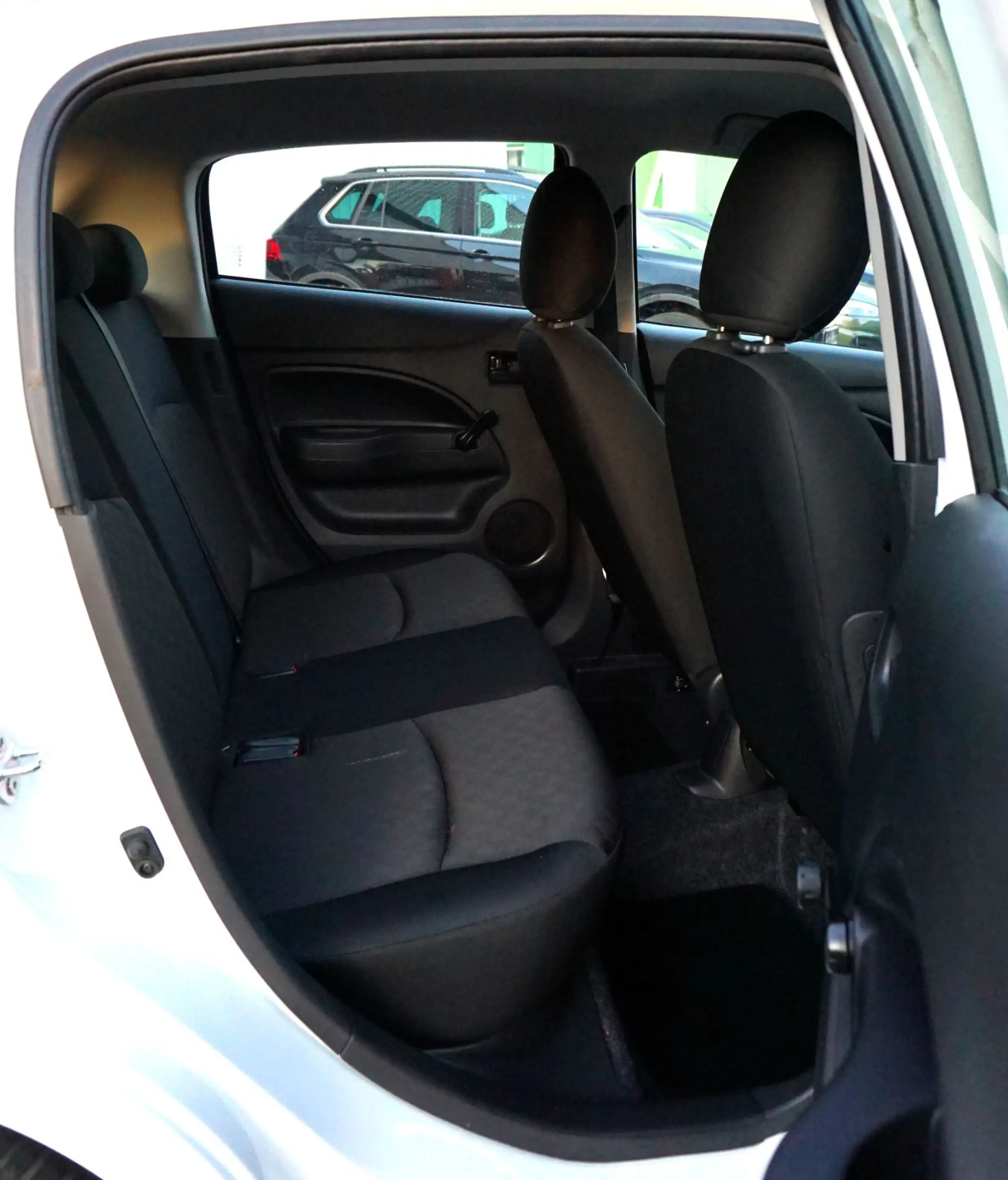 Mitsubishi Space Star 1.0 KLIMA WENIG KM — photo 15