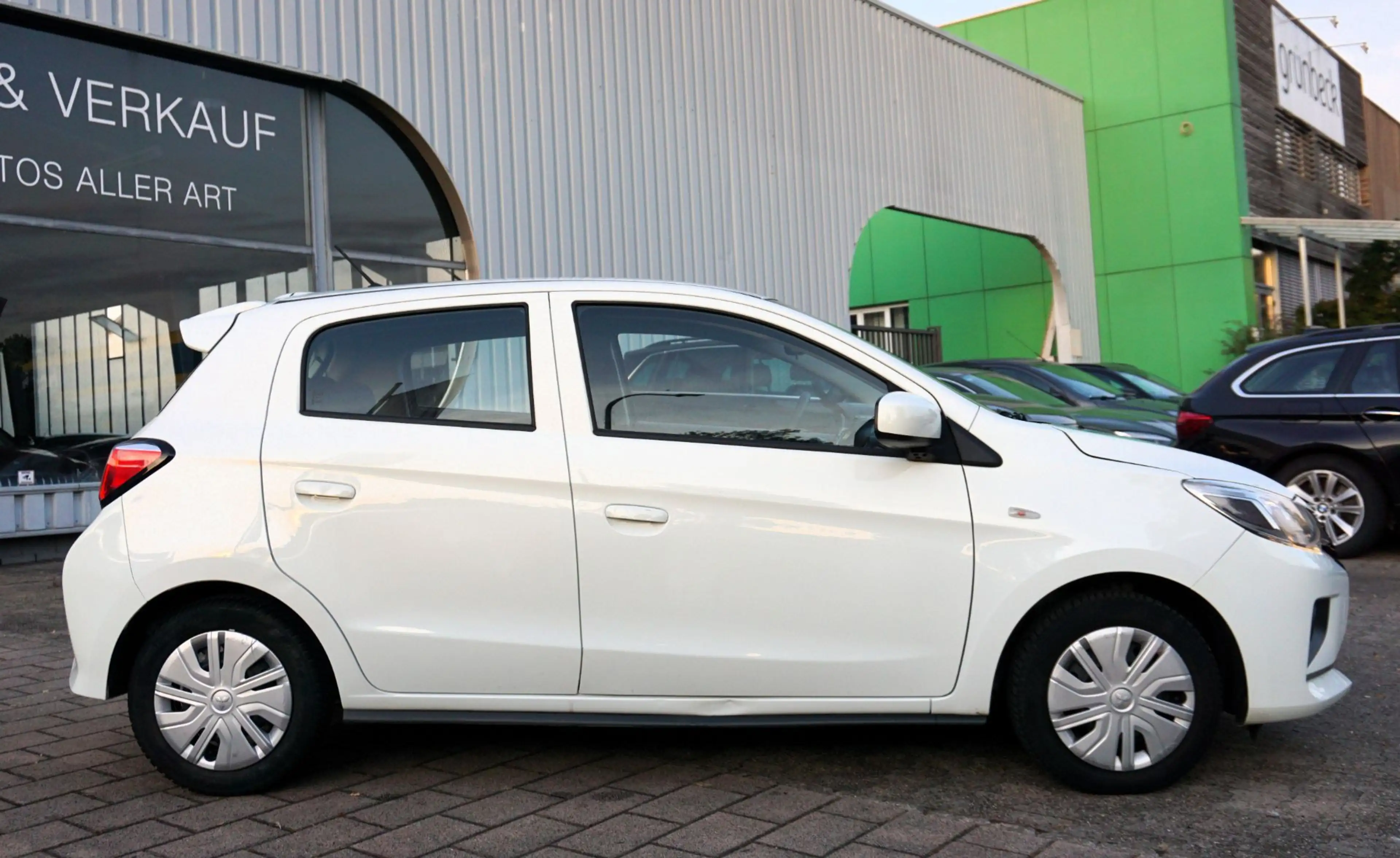 Mitsubishi Space Star 1.0 KLIMA WENIG KM — photo 9