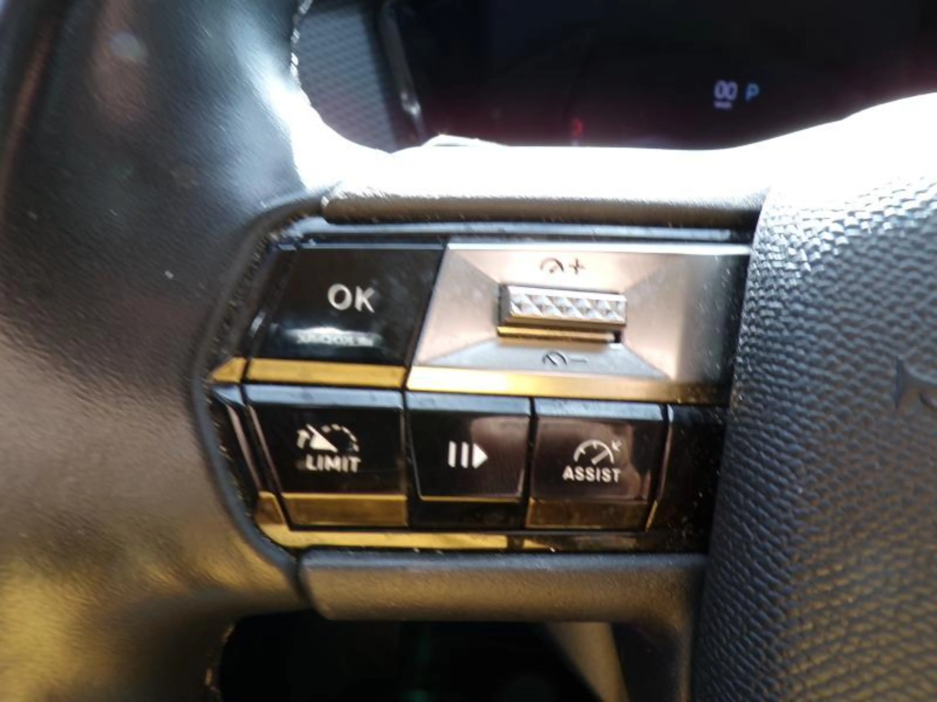 DS Automobiles DS 4 1.2 131cv Automatique Noir 05/22 Airco GPS Cruise — photo 13