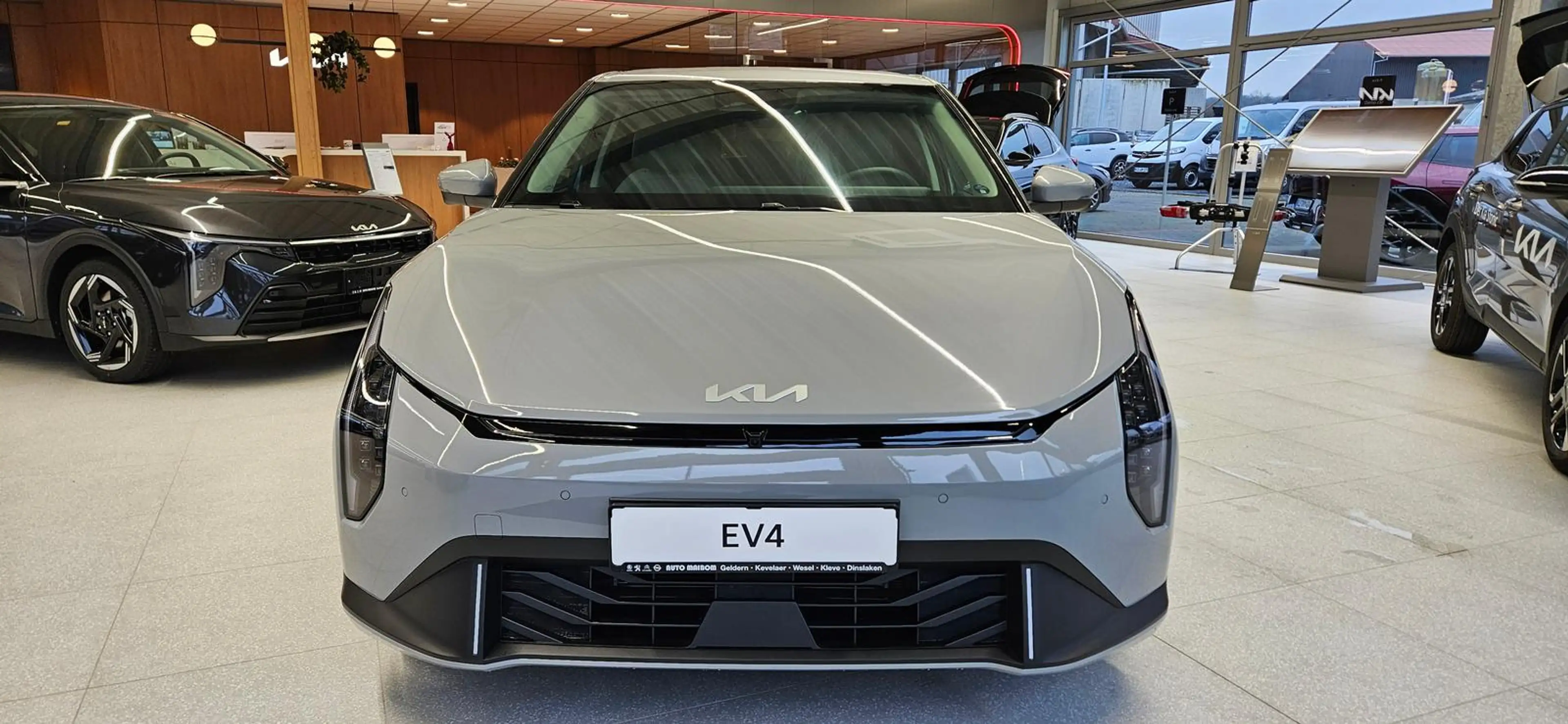 Kia EV4 150 kW 81,4 kWh Earth UP TECH WIN DRIVE SND — photo 2