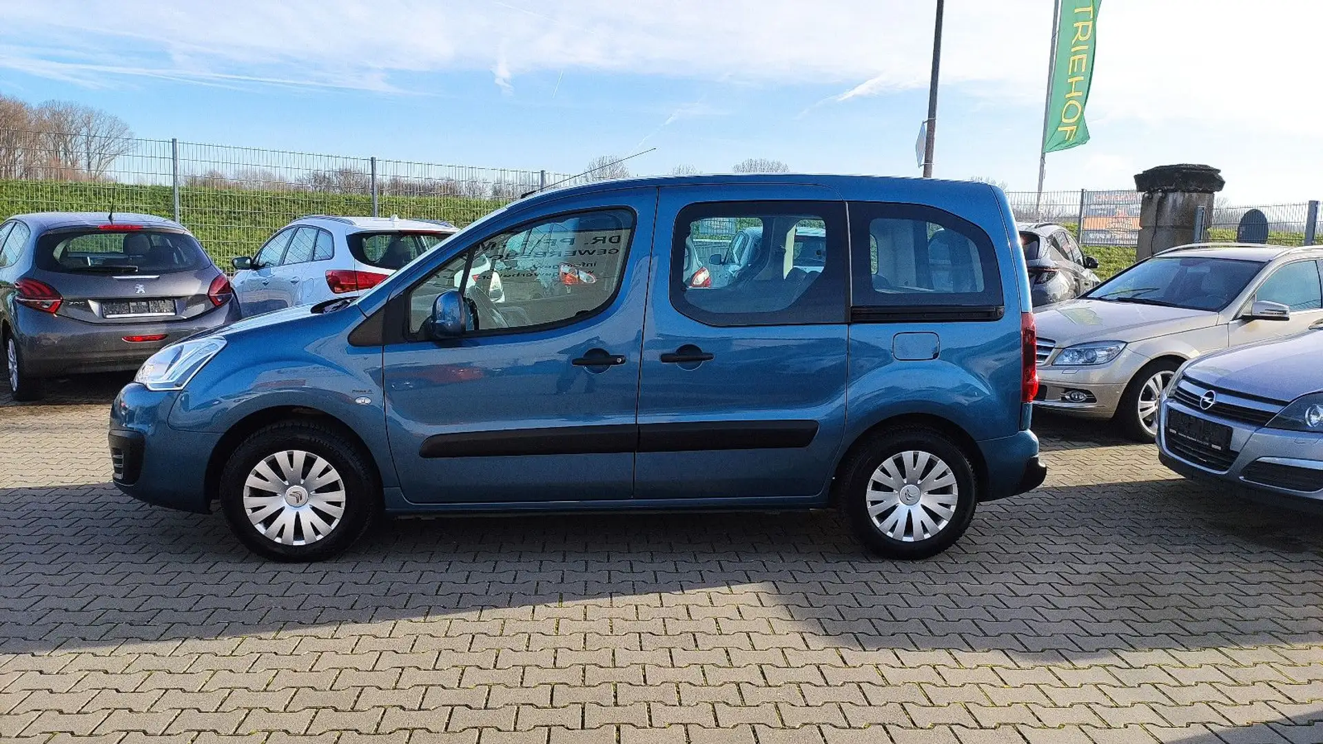 Citroen Berlingo Feel 1.Hand+Tempomat+Klima+Parksensoren Bleu - 2