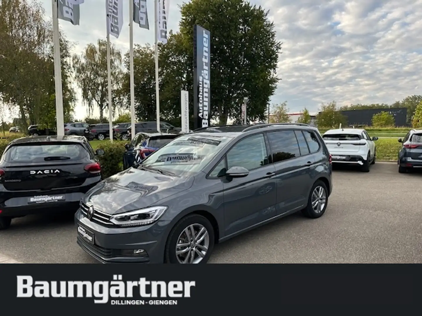 Volkswagen Touran Comfortline 1.5 TSI DSG Kamera/PDC/Sitzh. Grijs - 1