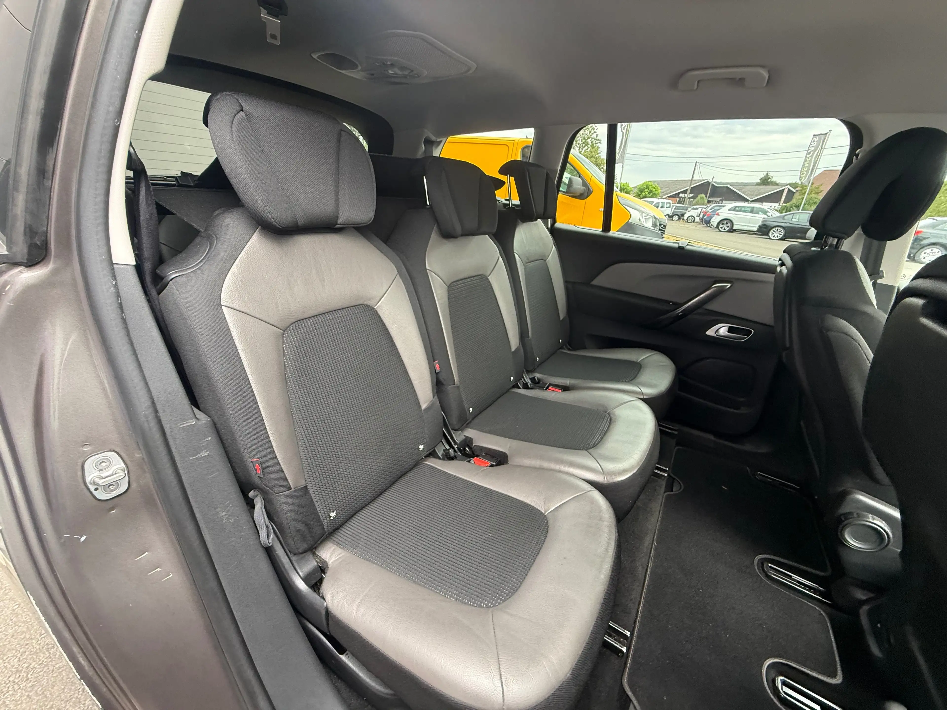 Citroen Grand C4 Picasso C4 Grand Picasso 1.6HDi Exclusive SIÈGES MASSANTS,CLIM,GPS,CAMÉRA,RADARS… — photo 7