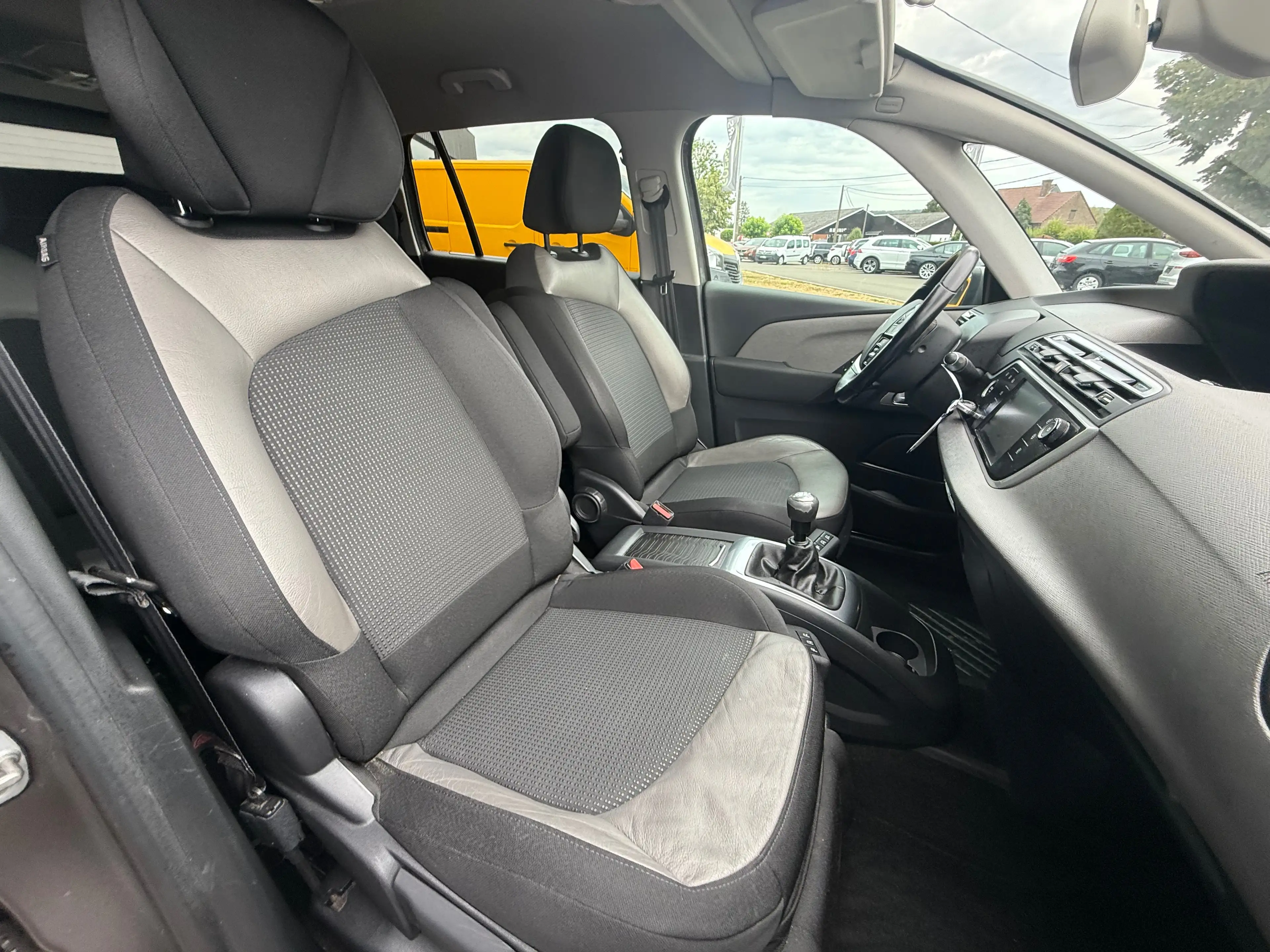 Citroen Grand C4 Picasso C4 Grand Picasso 1.6HDi Exclusive SIÈGES MASSANTS,CLIM,GPS,CAMÉRA,RADARS… — photo 6