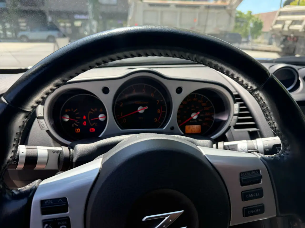 Nissan 350Z снимка Nissan 350Z