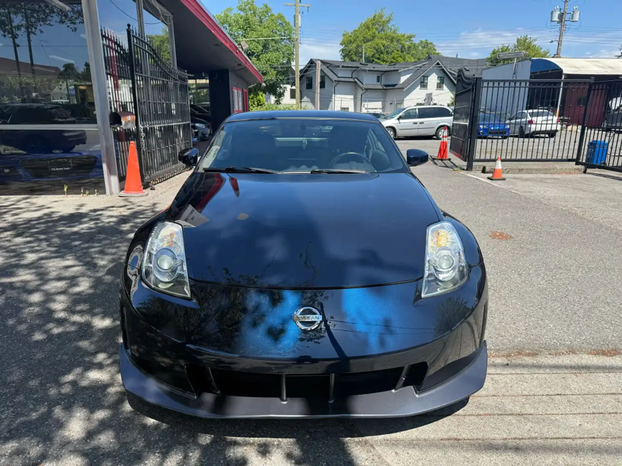 Nissan 350Z снимка Nissan 350Z