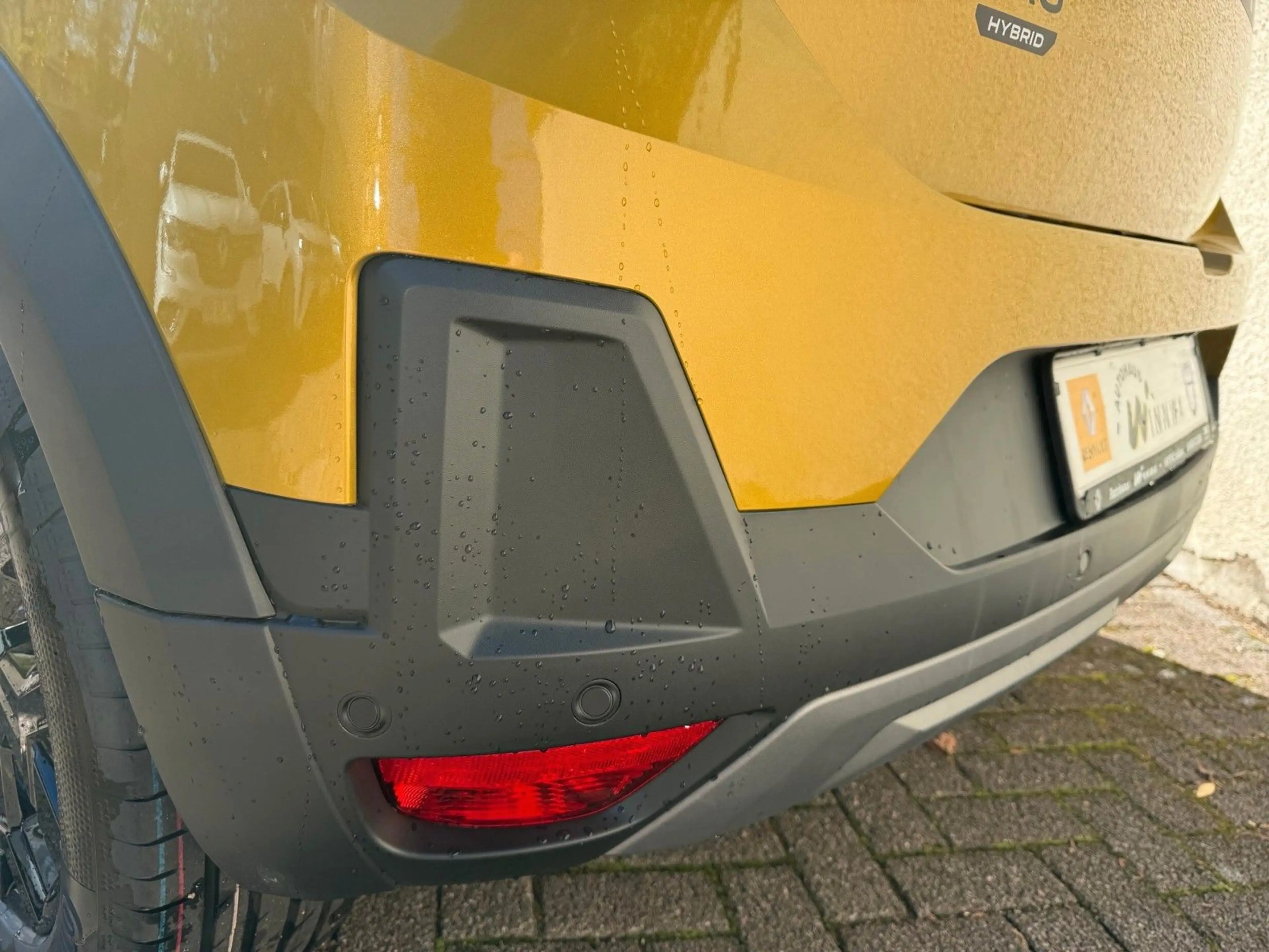 Dacia Sandero Stepway Extreme hybrid 155 — photo 20
