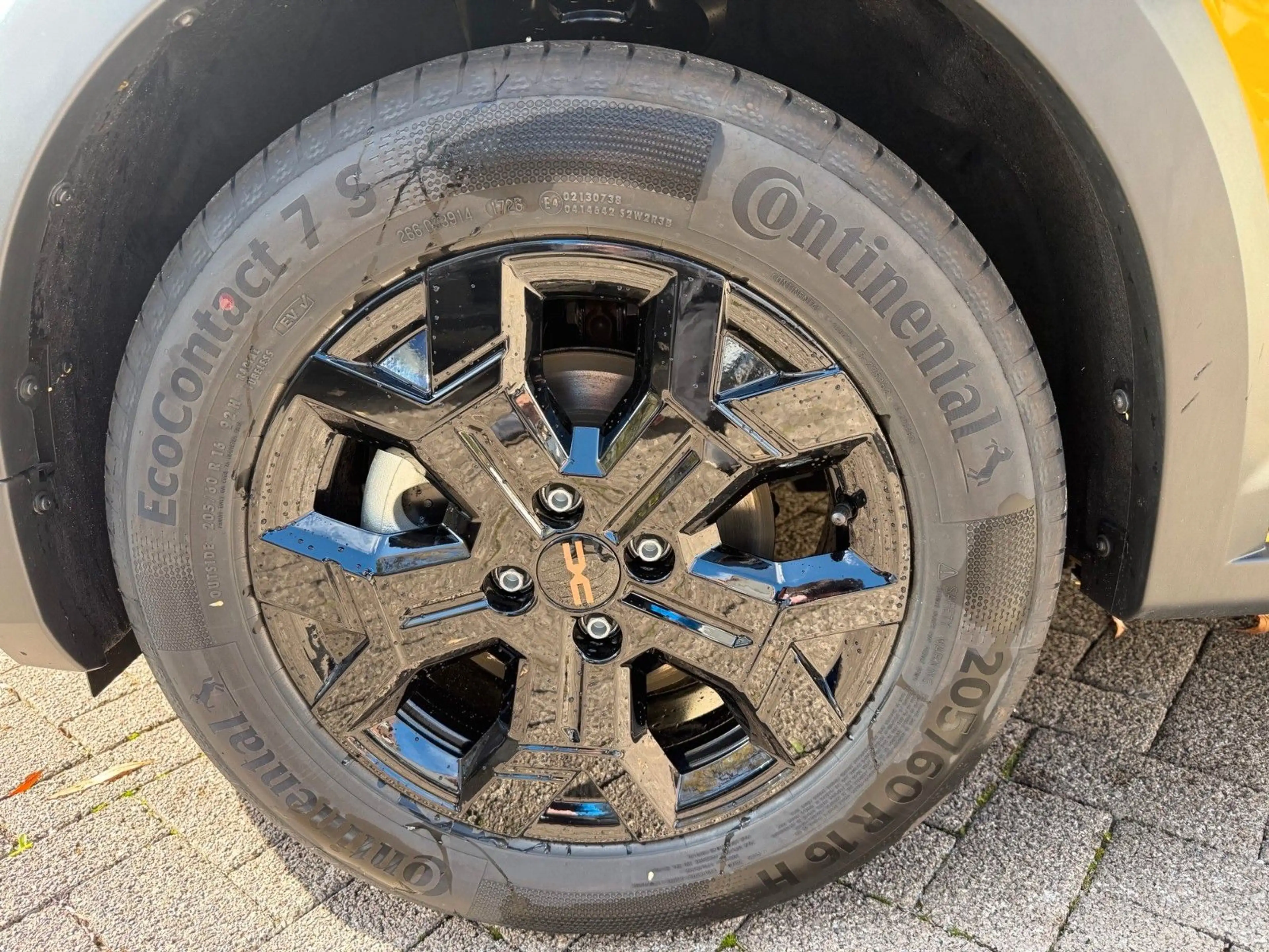 Dacia Sandero Stepway Extreme hybrid 155 — photo 21