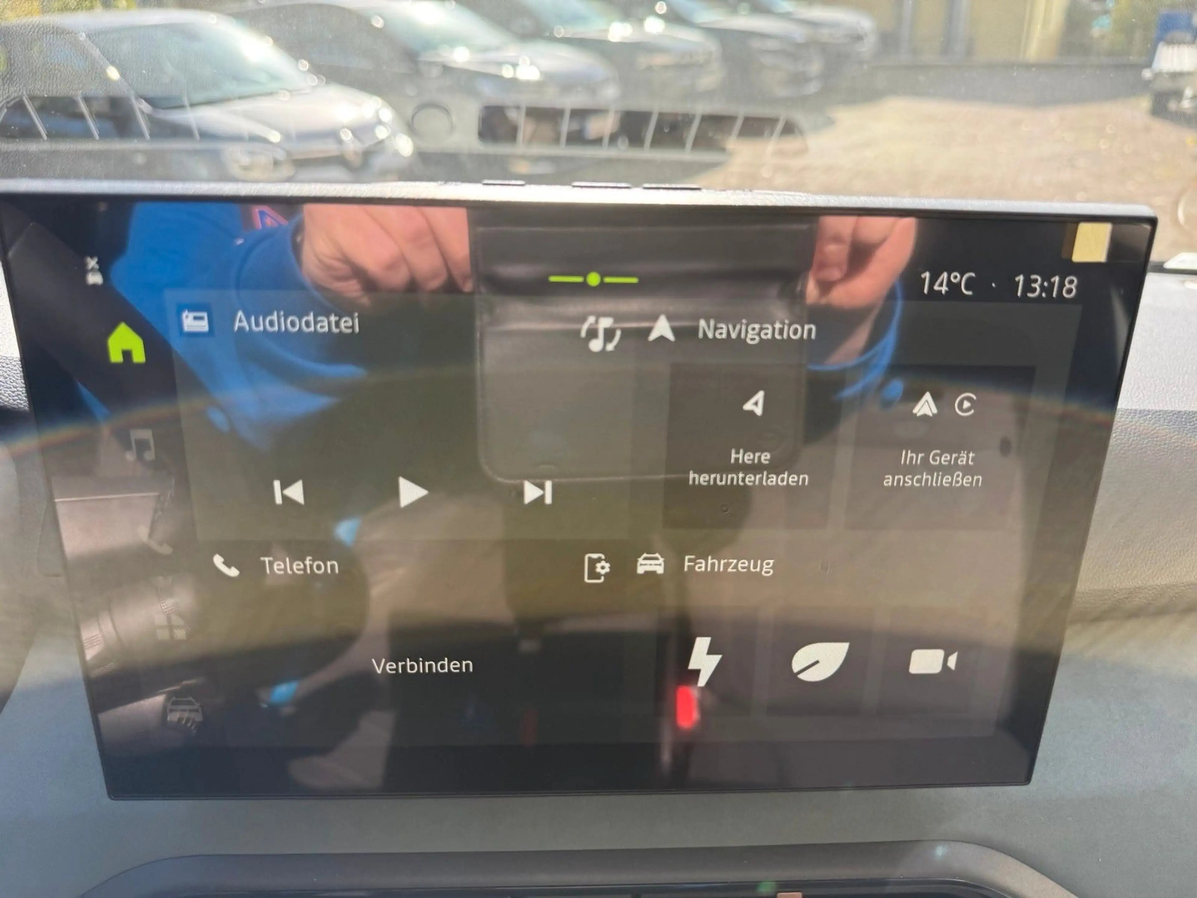Dacia Sandero Stepway Extreme hybrid 155 — photo 12