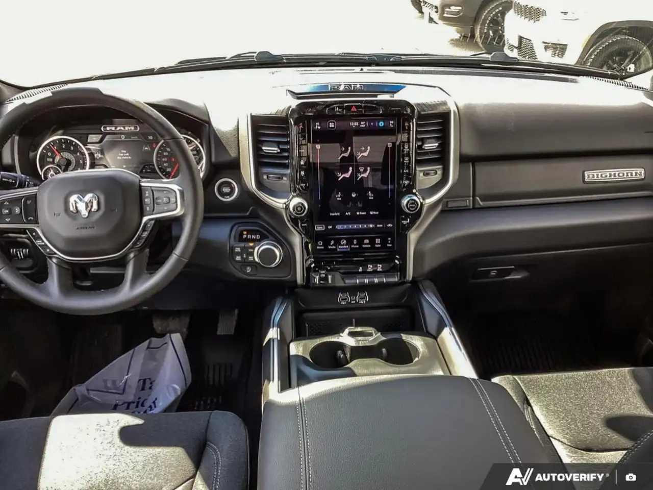 RAM 1500 снимка RAM 1500