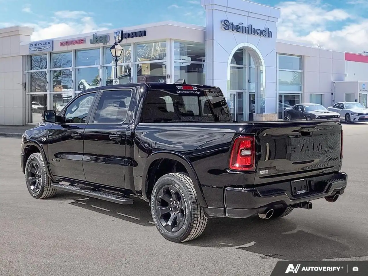 RAM 1500 снимка RAM 1500