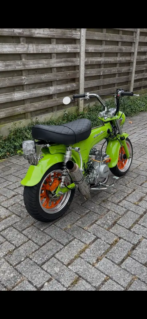 Honda DAX ST 125 Vert - 2