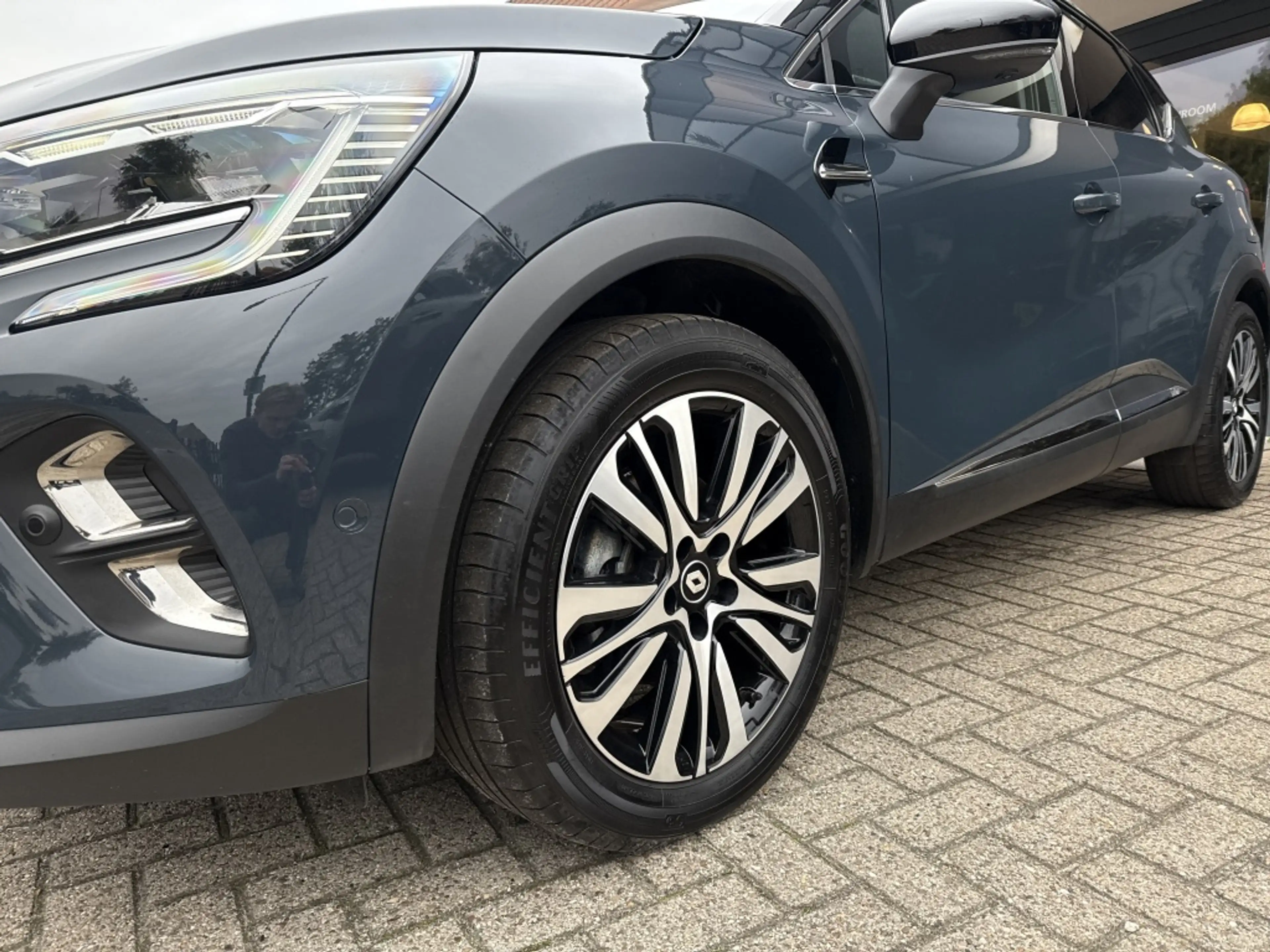 Renault Captur 1.6 E-Tech Plug-in Hybrid 160 Initiale Paris — photo 9