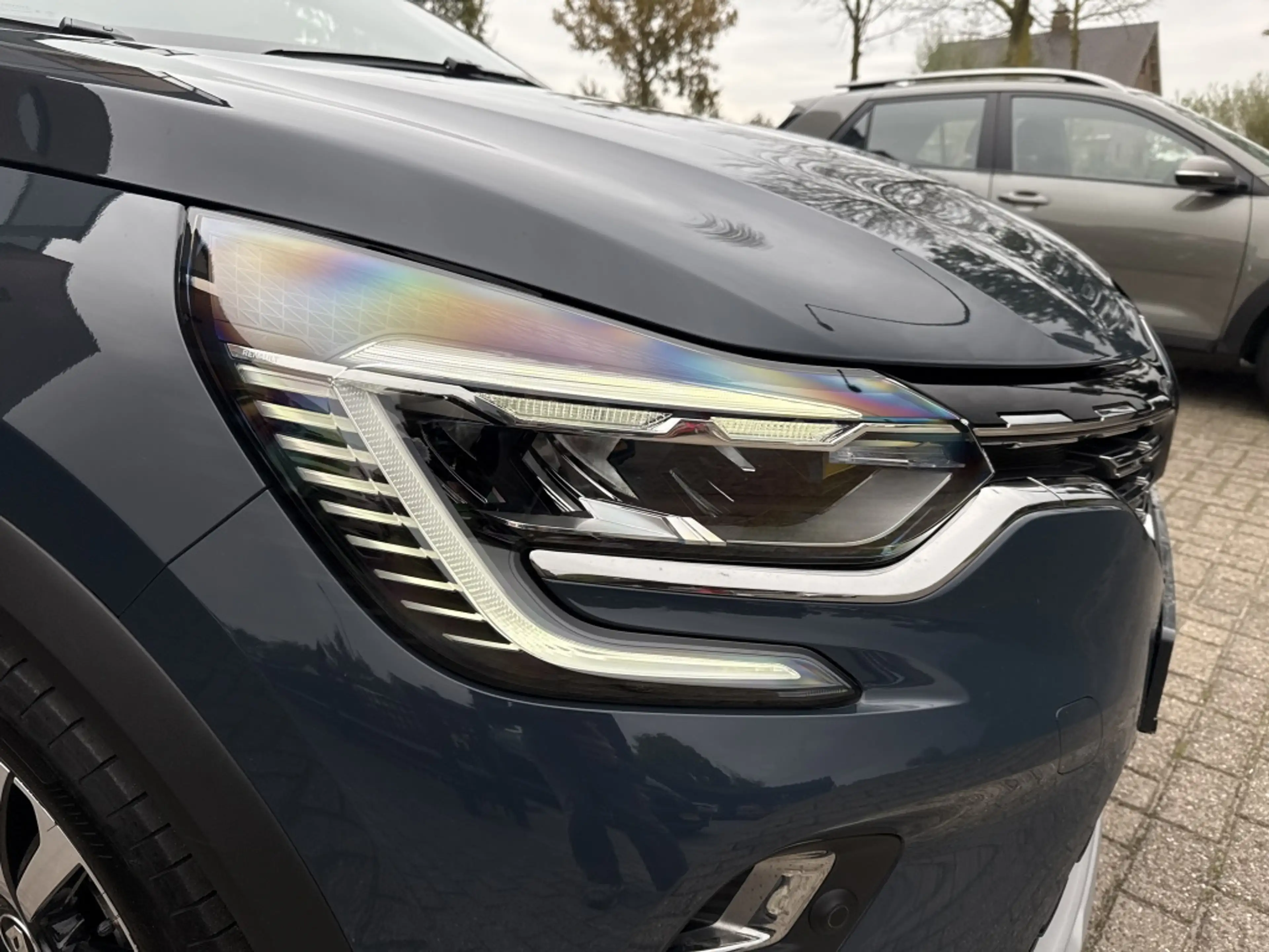 Renault Captur 1.6 E-Tech Plug-in Hybrid 160 Initiale Paris — photo 11