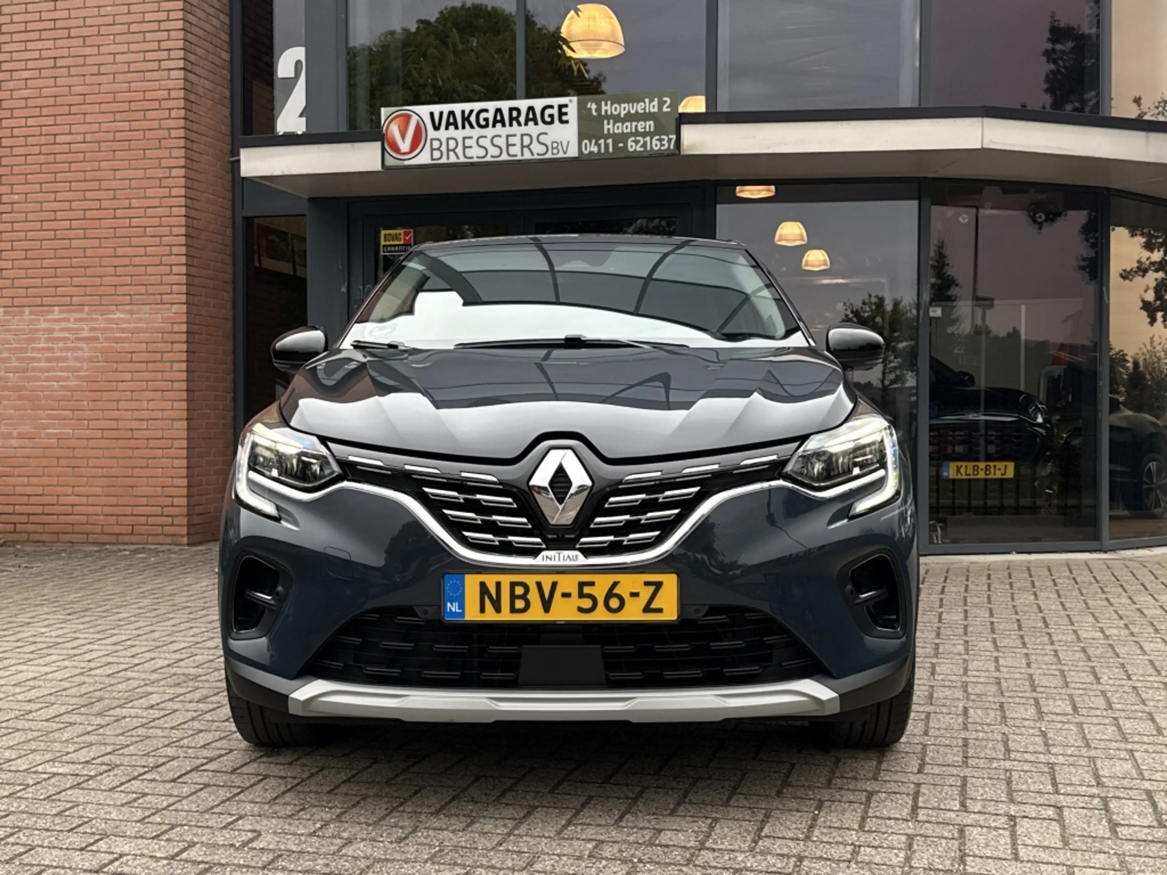Renault Captur 1.6 E-Tech Plug-in Hybrid 160 Initiale Paris — photo 2