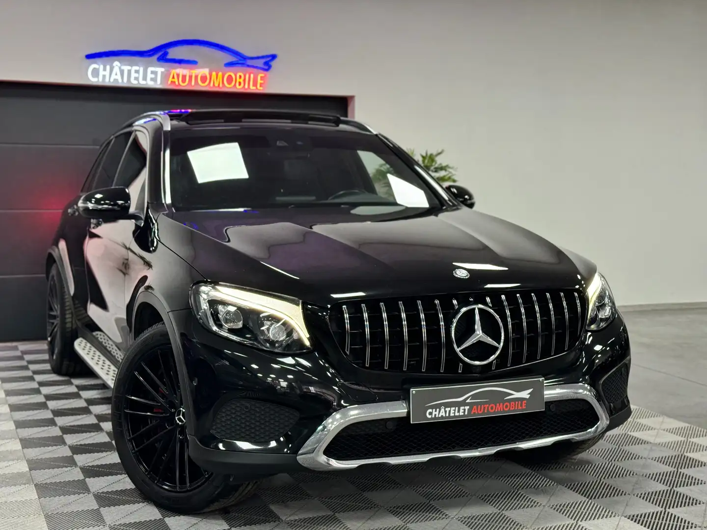 Mercedes-Benz GLC 220 d 4-Matic Noir - 2