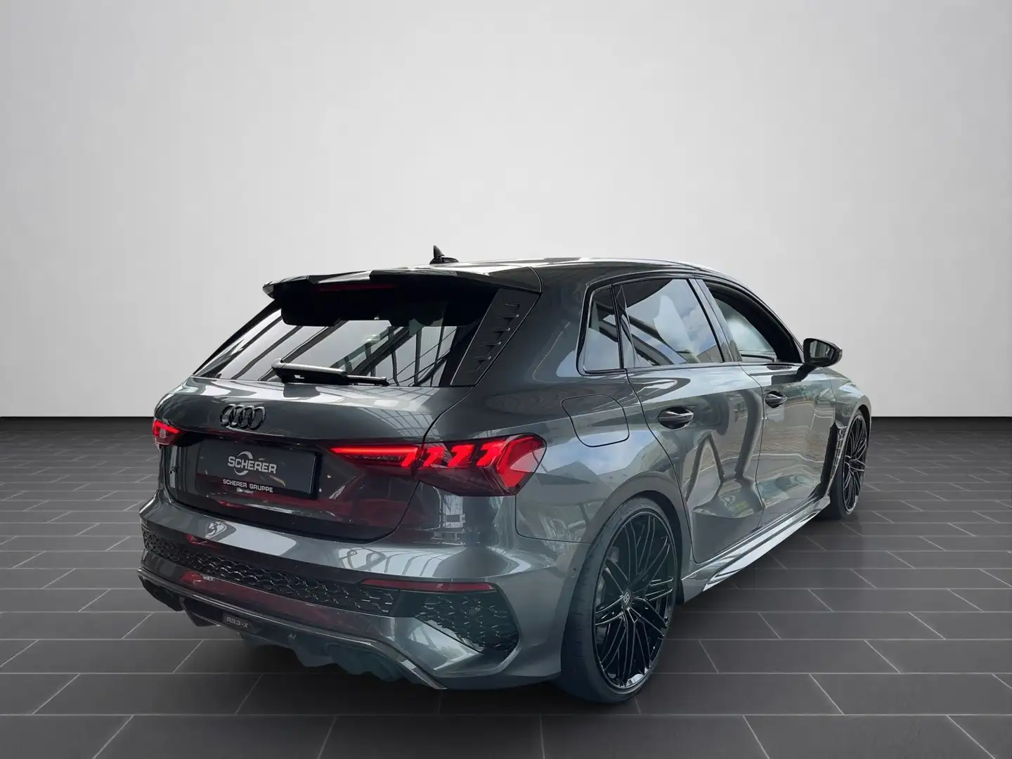 Audi RS3 RS3-X performance edition 1of3 Gris - 2