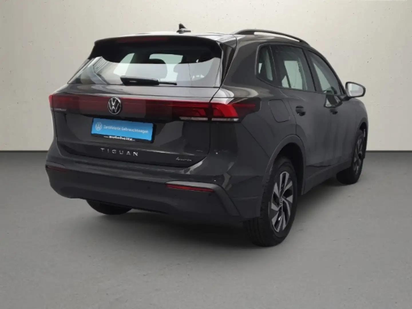 Volkswagen Tiguan TDI 4MOTION DSG Life AHK Navi LED ACC DCC Grijs - 2