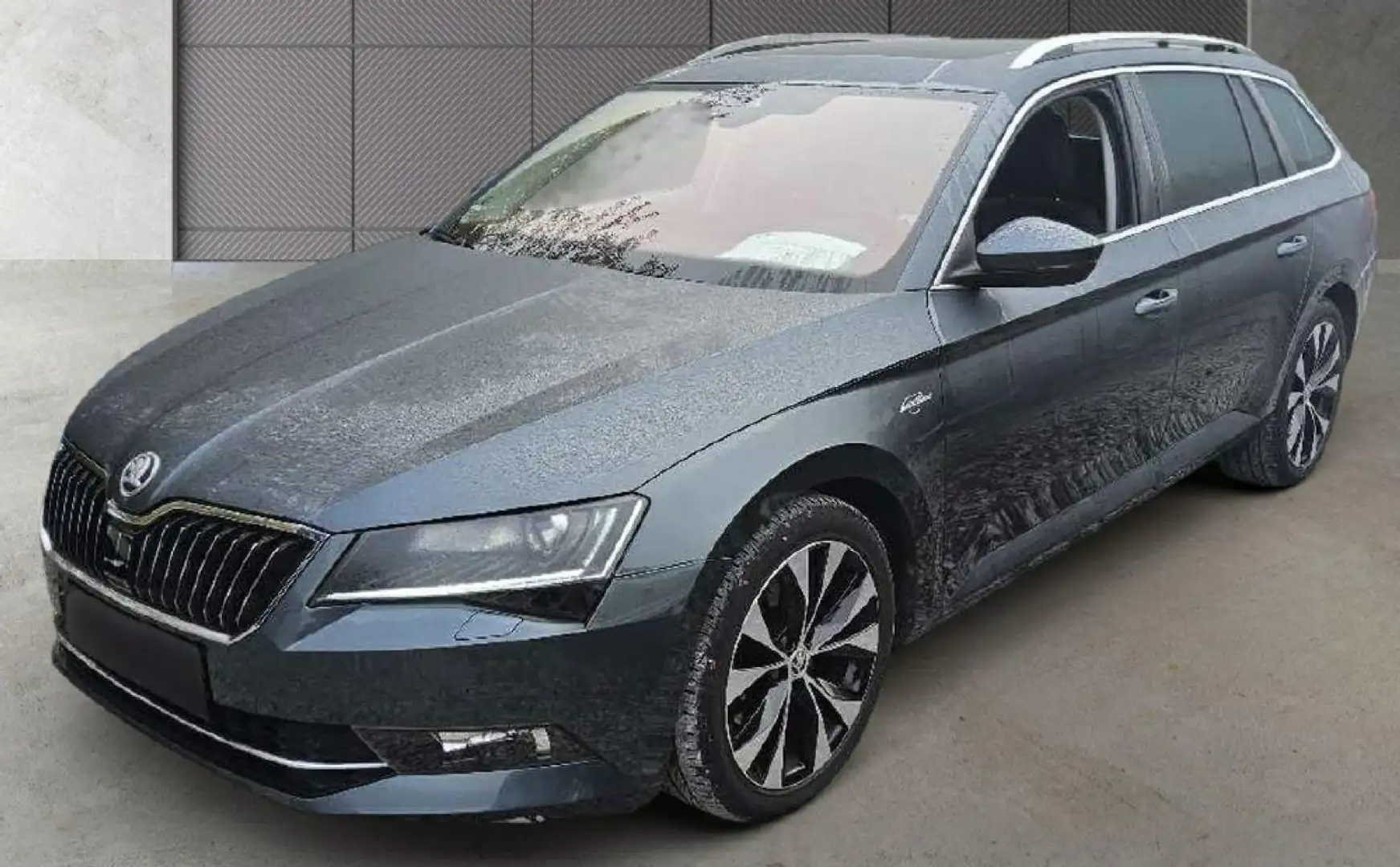 Skoda Superb Combi L&K 2.0 TDI DSG *NAVI*PANODACH*ACC* Gris - 2