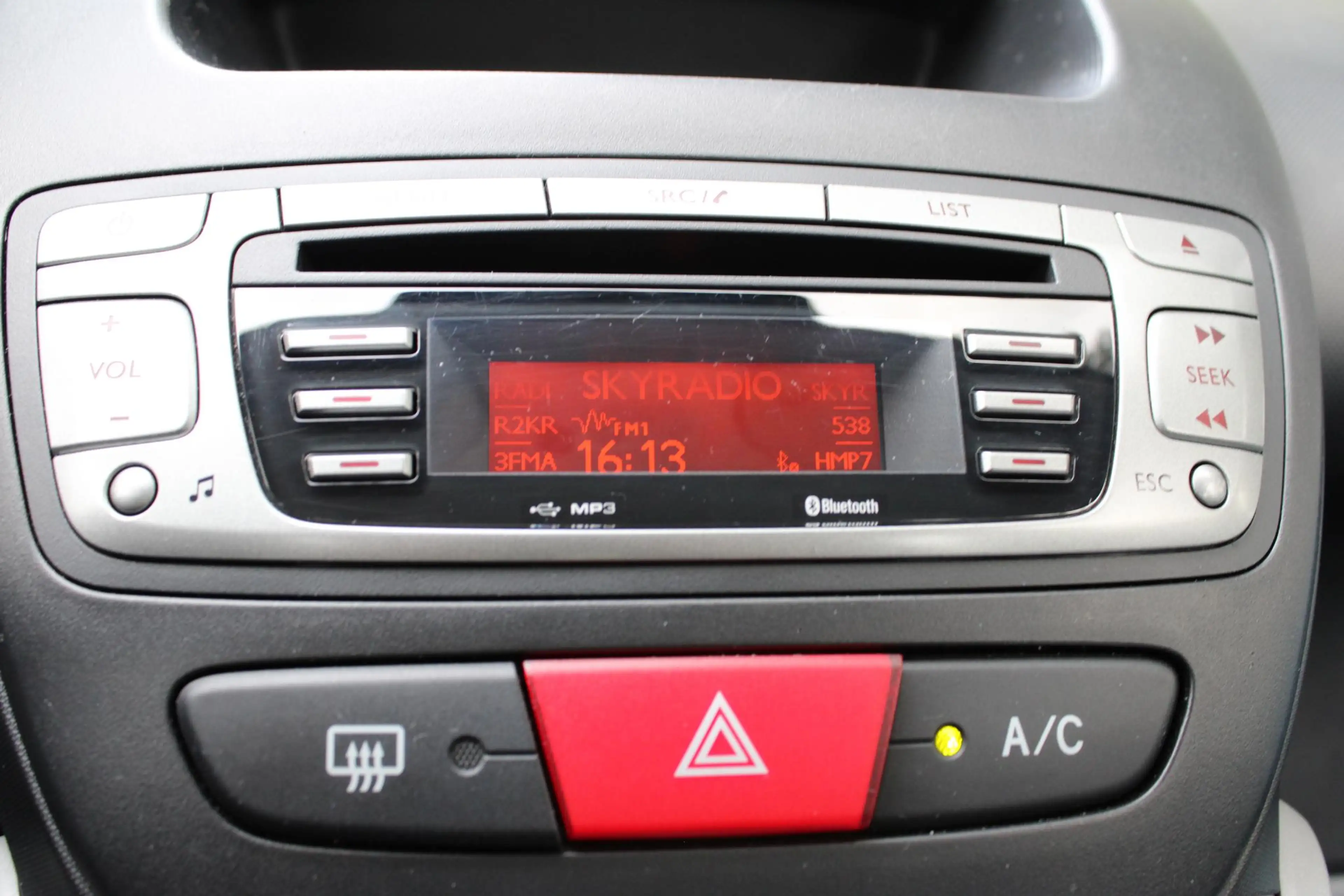 Citroen C1 1.0 Collection / AIRCO / 5DRS / BLUETHOOT — photo 11