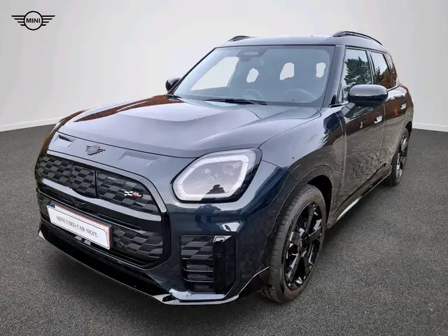 MINI Countryman E John Cooper Works Trim