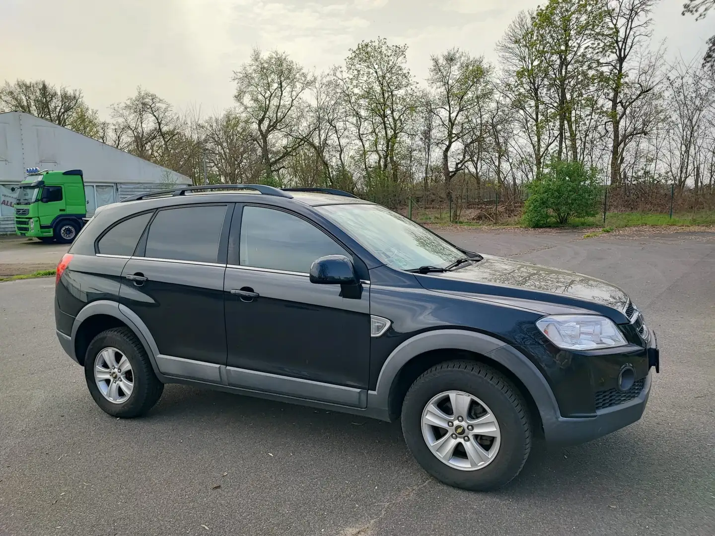 Chevrolet Captiva Captiva 2.0 2WD 5 Sitzer LS Schwarz - 2