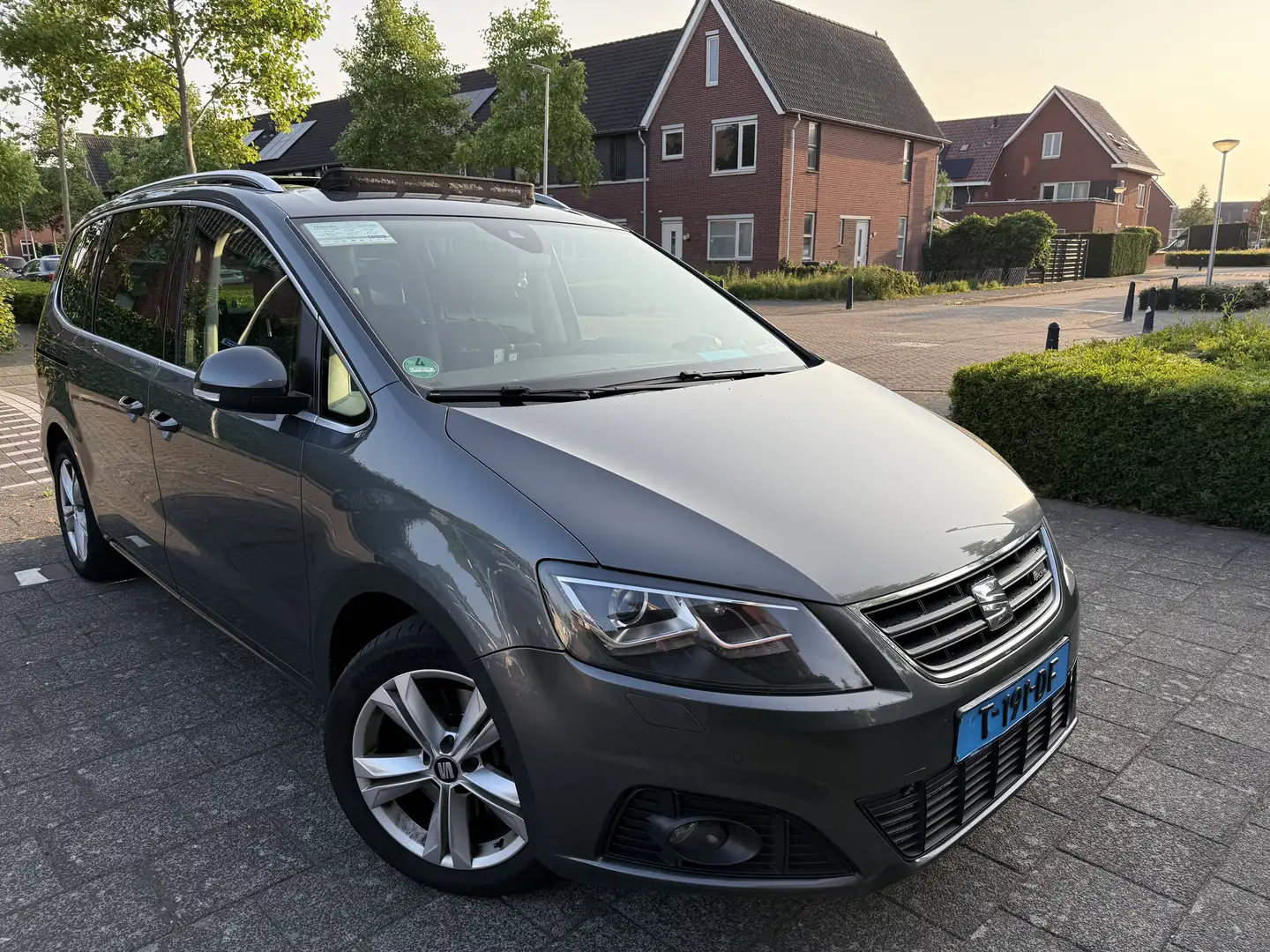 SEAT Alhambra 2.0 TDI FR Dsg Pano 7 Persoons Grijs - 1
