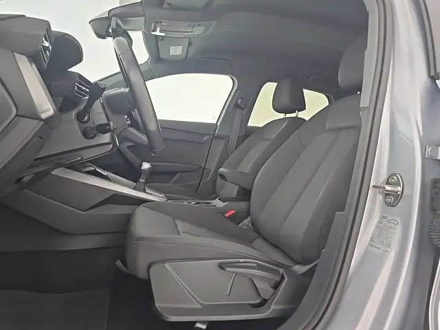 Audi A3 view 9