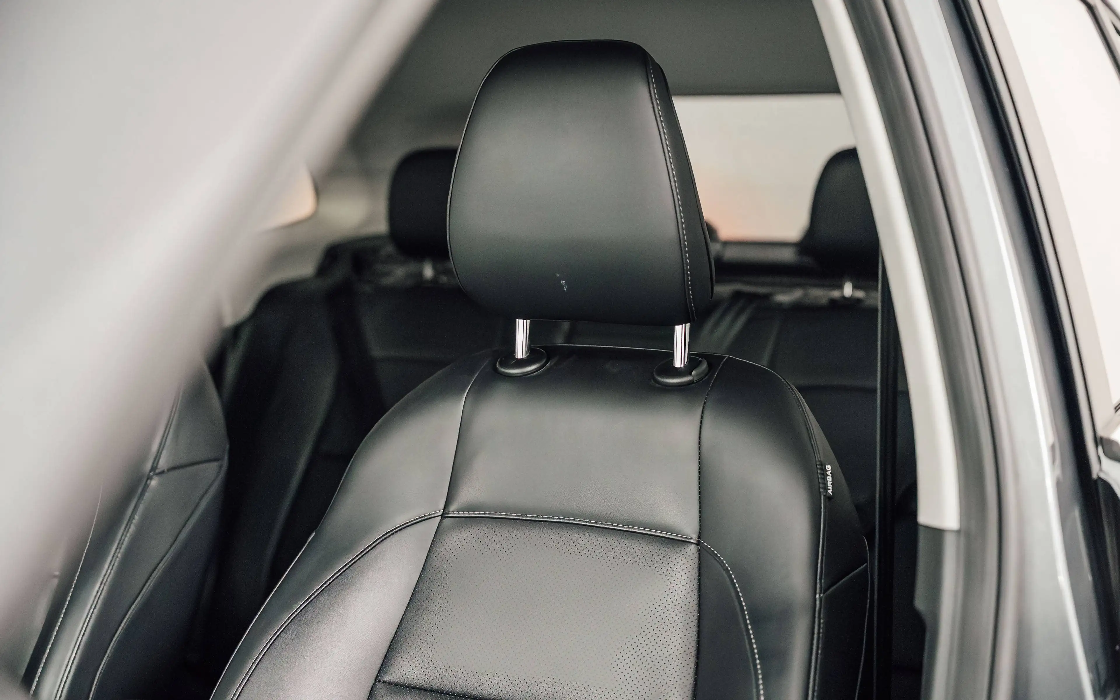 MG ZS 1.5 HEV AT 2WD LUXURY — photo 12