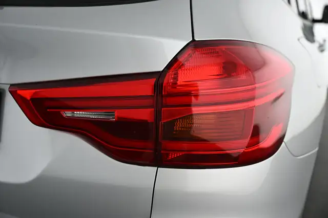 BMW X3 view 14