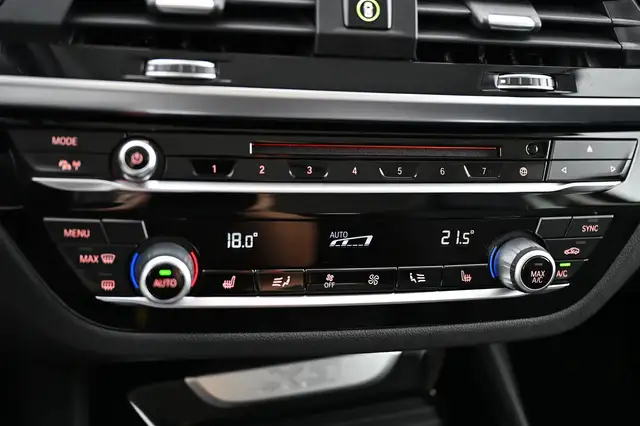BMW X3 view 23