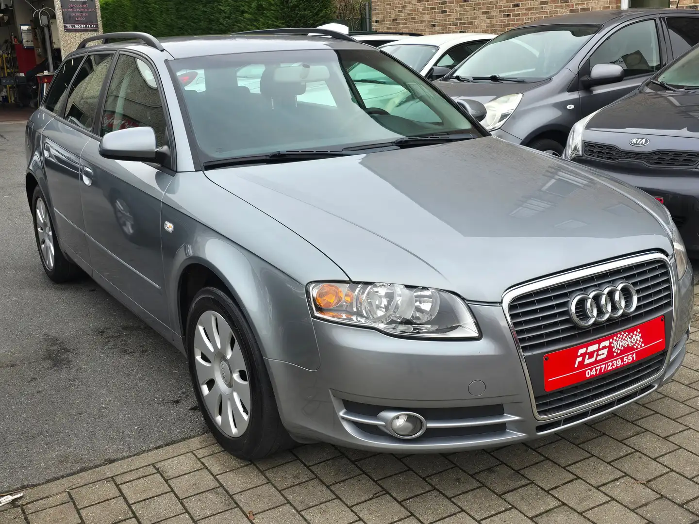 Audi A4 A4 Avant 1.9 TDi ETAT SHOW ROOM A VOIR TRES FIABLE Gri - 1