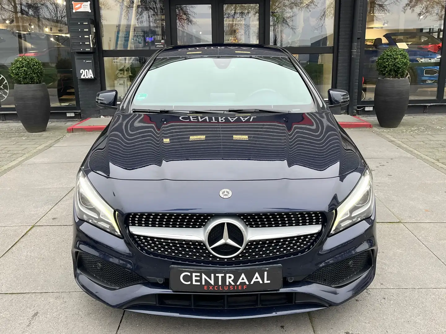 Mercedes-Benz CLA 180 Shooting Brake AMG|NL-Auto|Camera|Carplay|Navi|Sto Bleu - 2