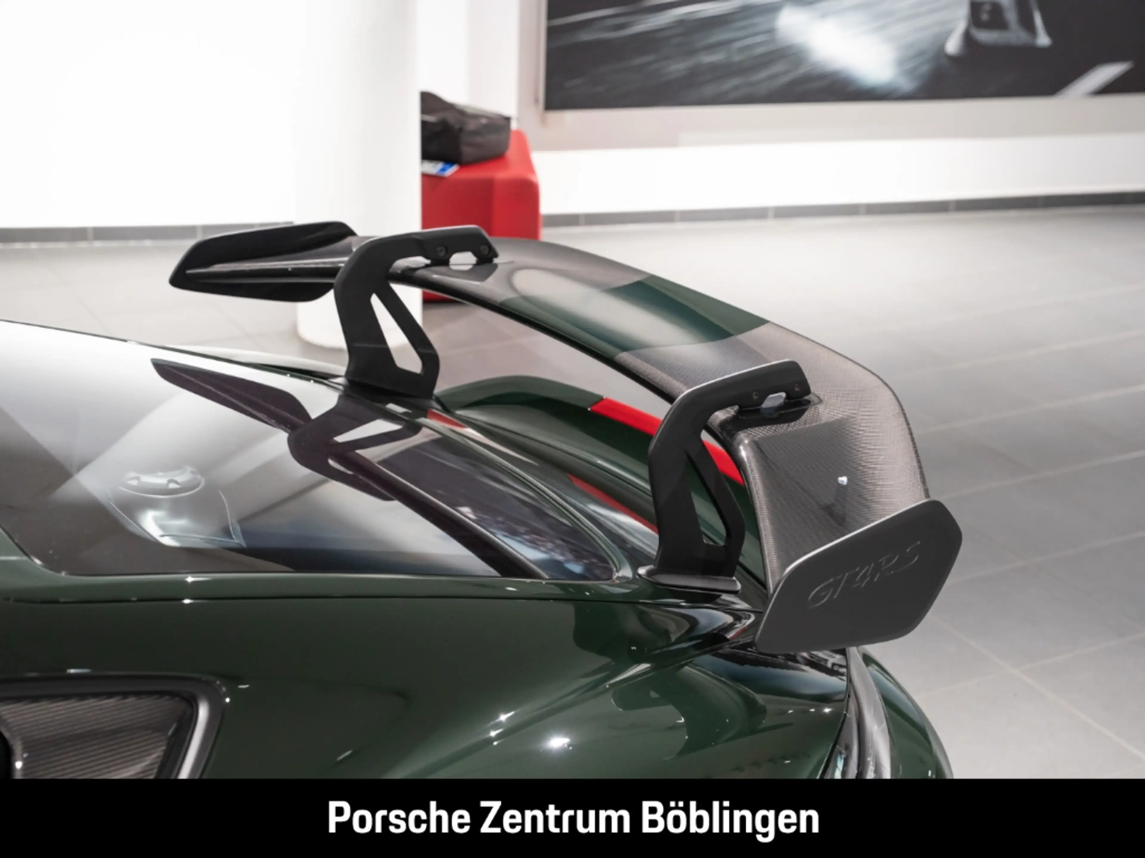 Porsche Cayman 718 GT4 RS Brewstergrün PCCB Vollschalensitze — photo 10