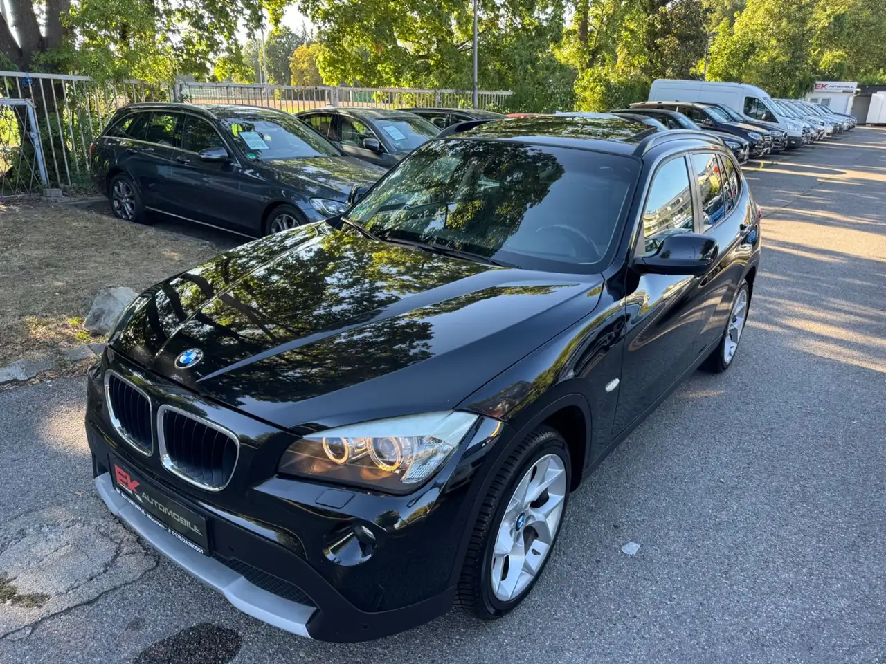 2010 BMW X1 xDrive 20 d Aut Panorama SHZ PDC, photograph 4