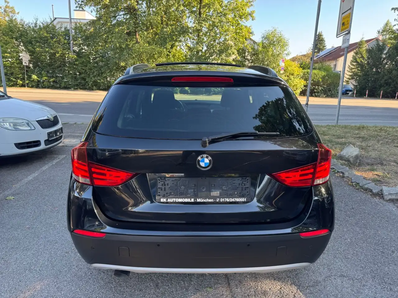 2010 BMW X1 xDrive 20 d Aut Panorama SHZ PDC, photograph 10