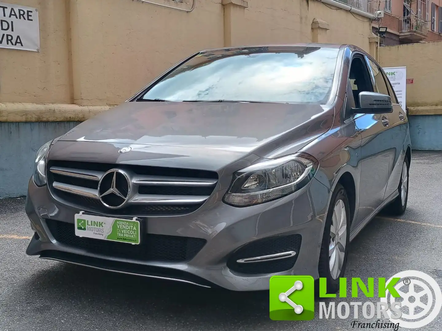 Mercedes-Benz B 180 d Executive GUARDA L'OFFERTA!!! Argento - 1