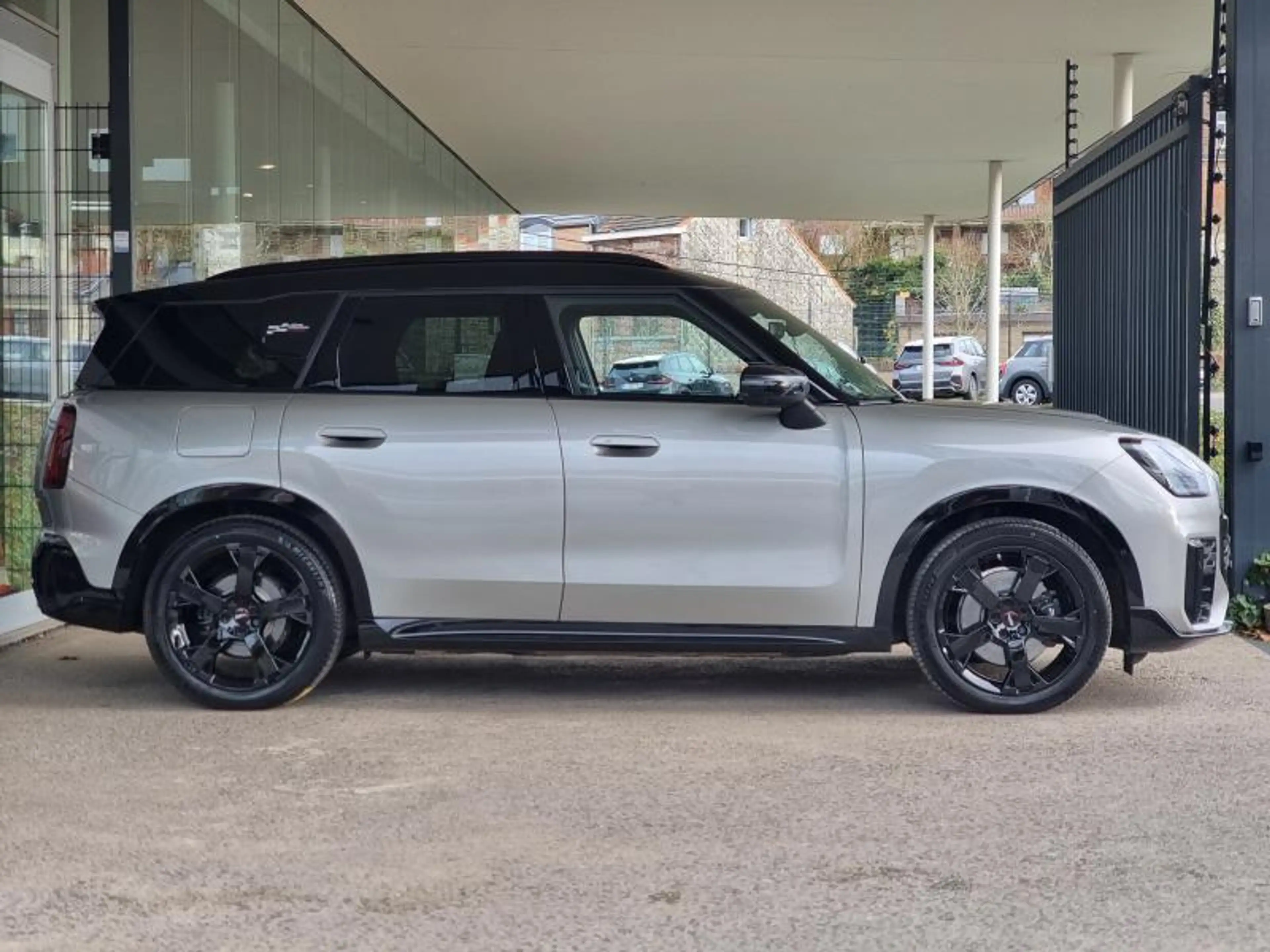 MINI Countryman E JCW Trim Pack XL — photo 3