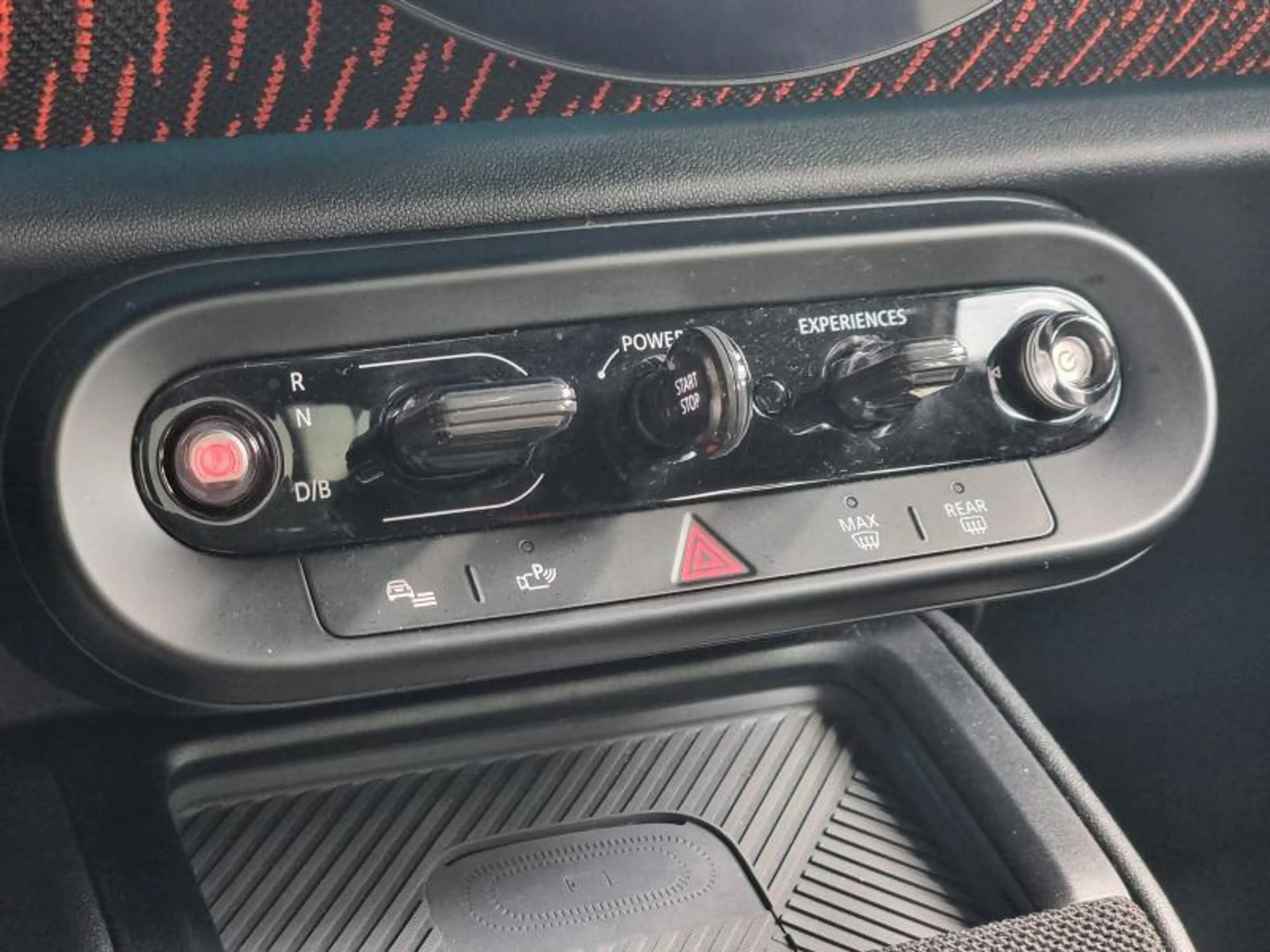 MINI Countryman E JCW Trim Pack XL — photo 10