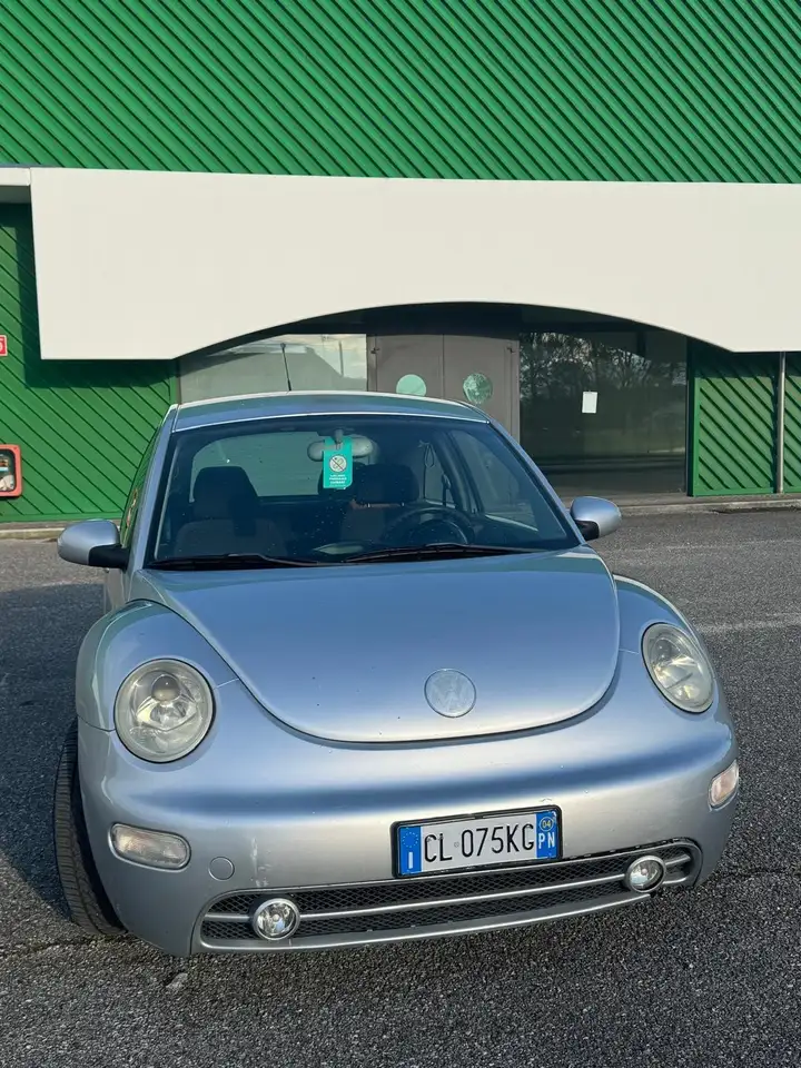 Volkswagen New Beetle 1.6, foto 9