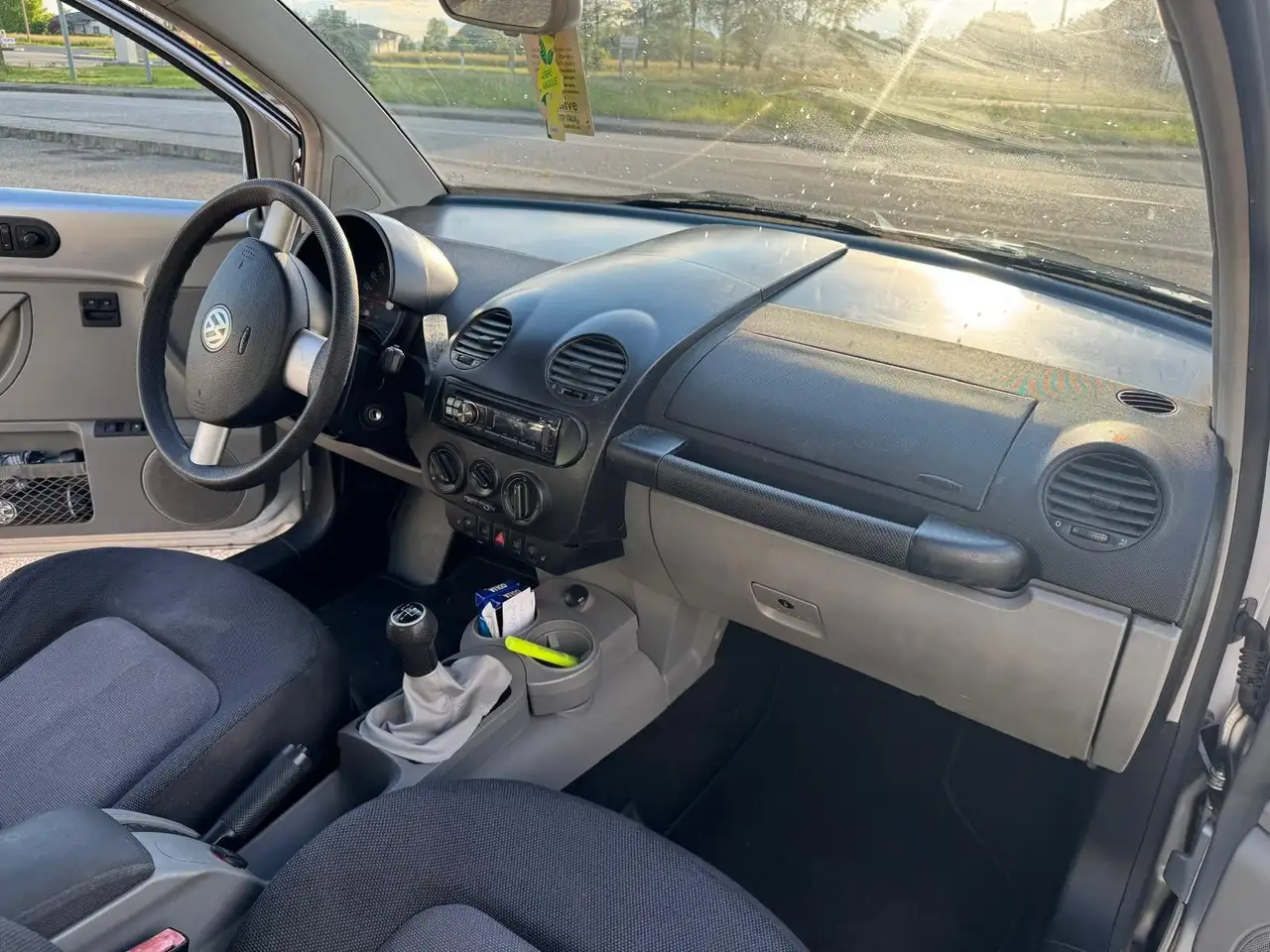 Volkswagen New Beetle 1.6, foto 2